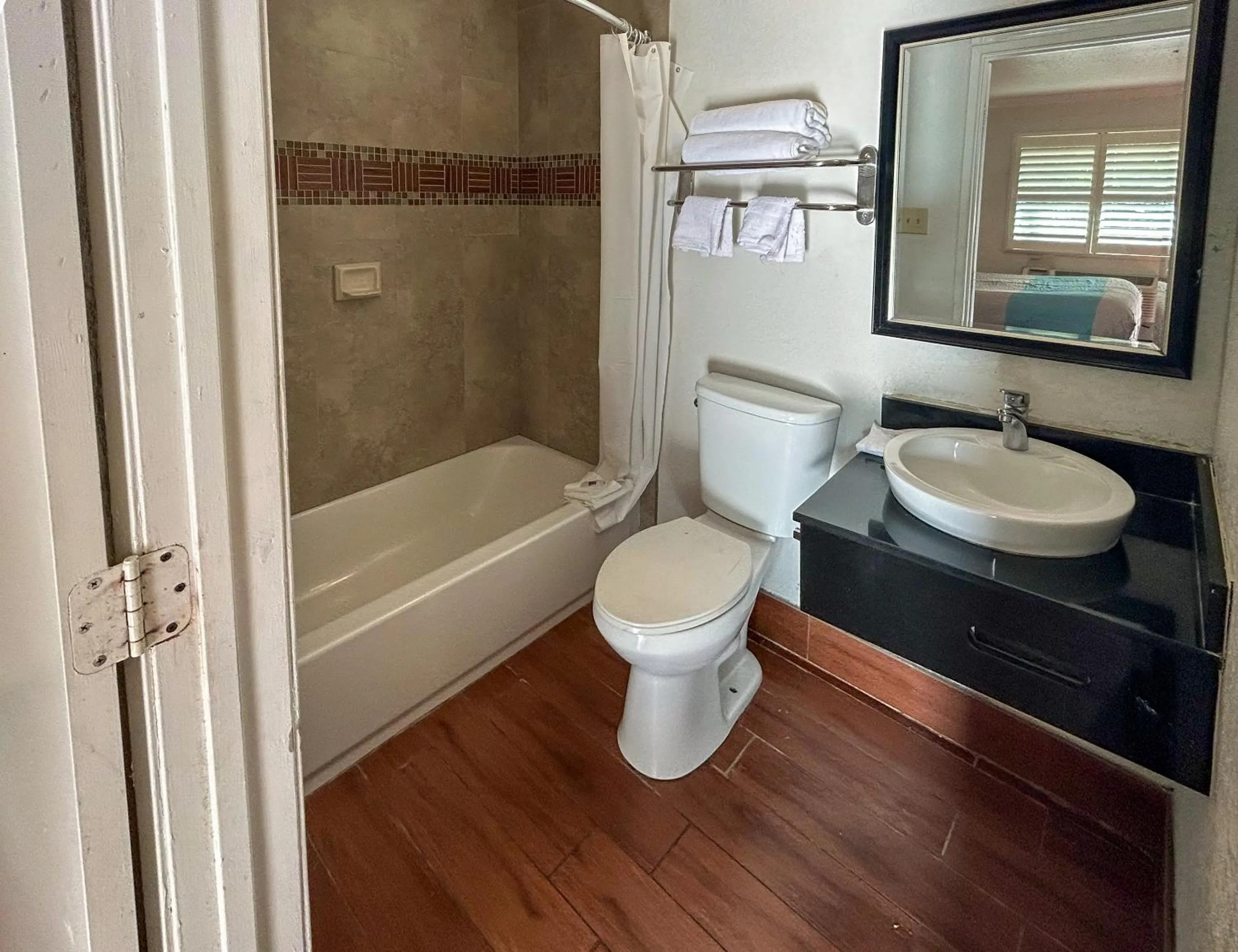 Bathroom in Motel 6 Ontario, CA  Convention Center-Airport