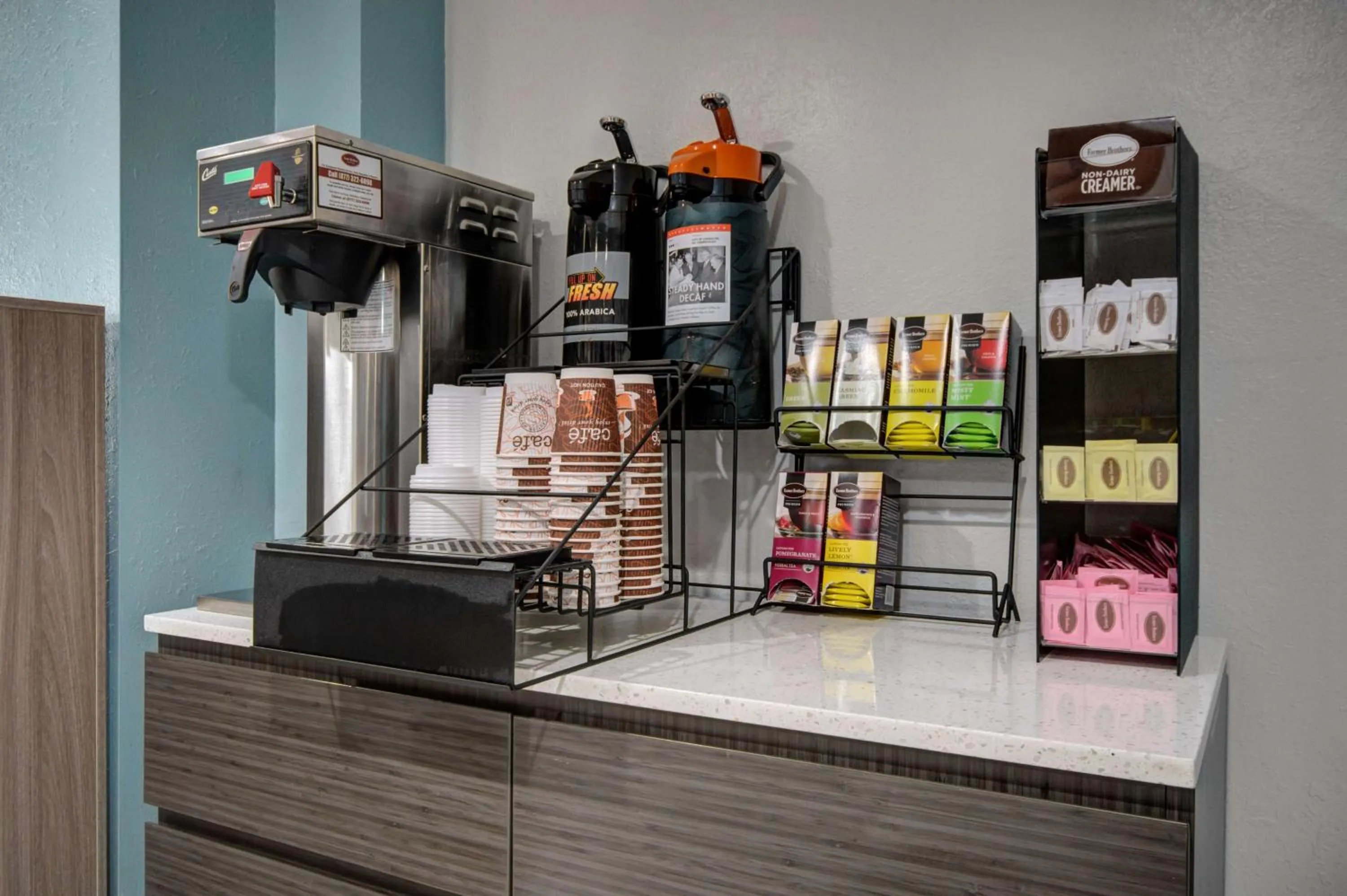 Restaurant/places to eat in Motel 6 Ontario, CA  Convention Center-Airport