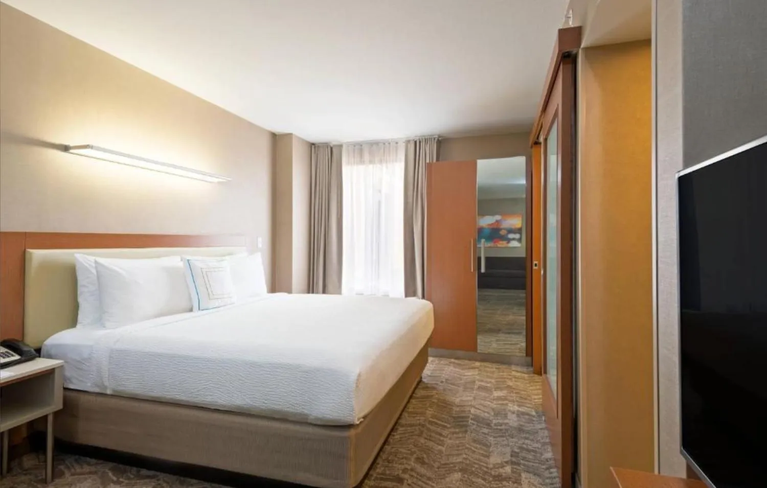 Bedroom, Bed in SpringHill Suites Louisville Downtown