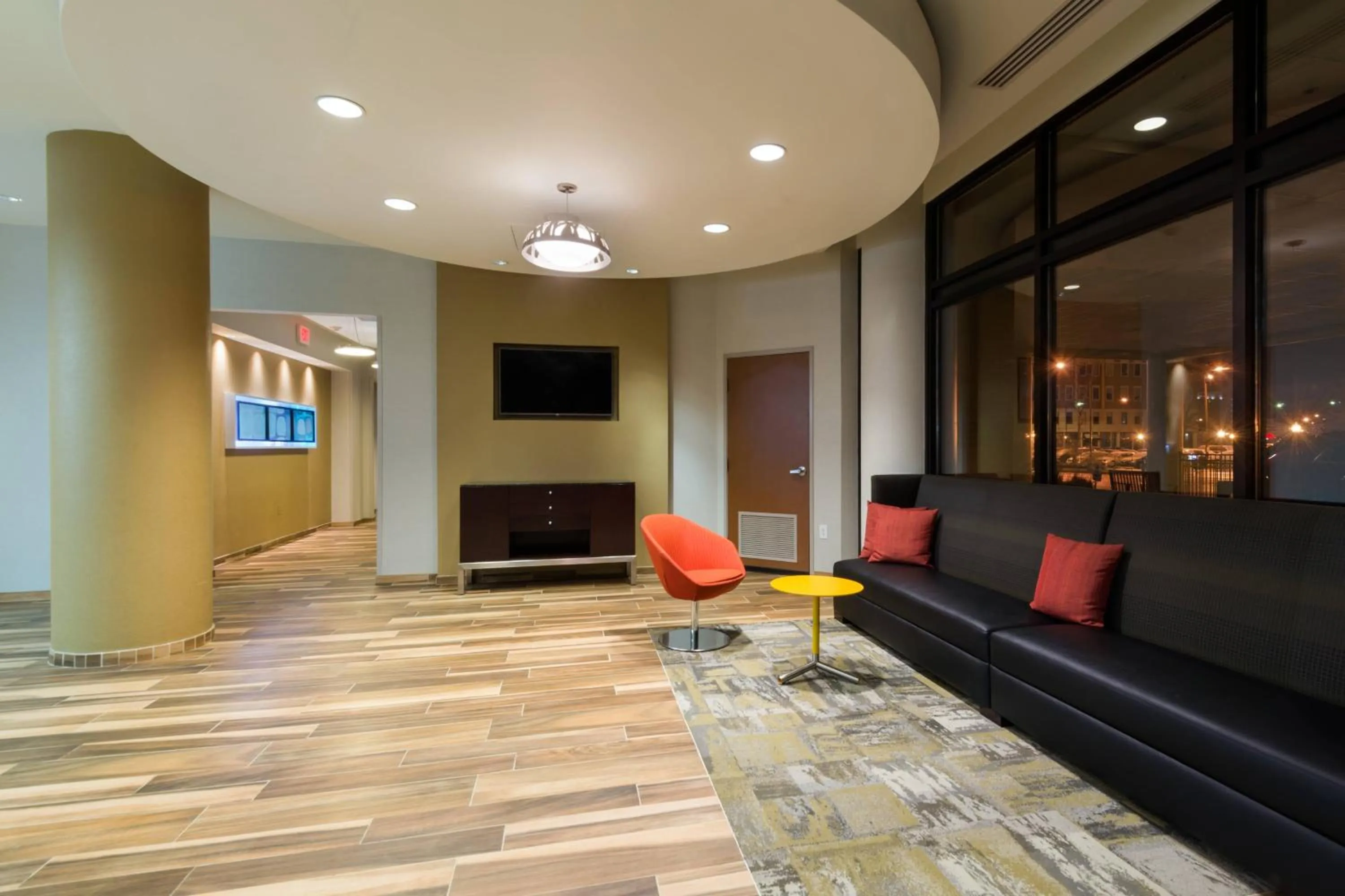 Lobby or reception in SpringHill Suites Louisville Downtown