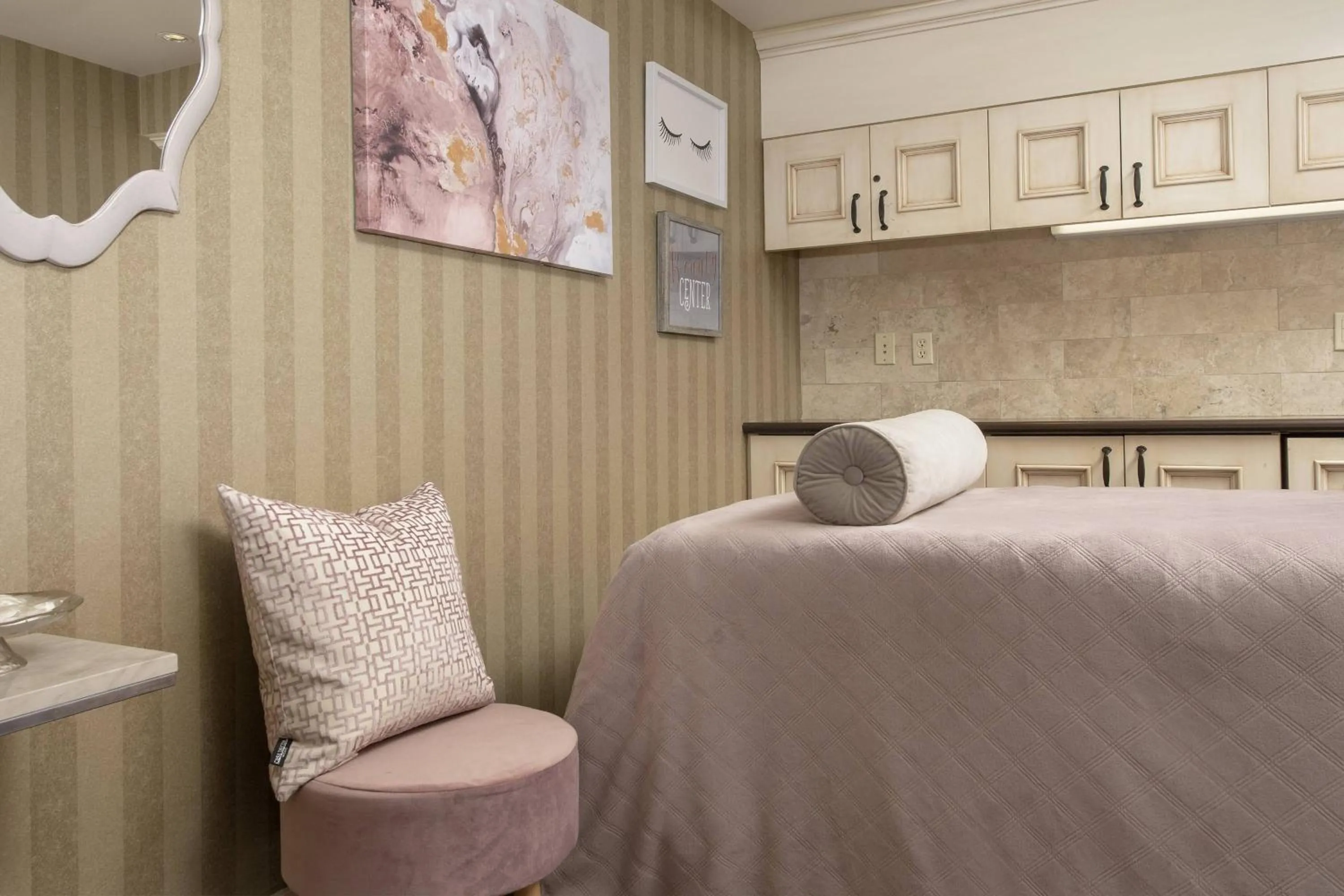 Spa and wellness centre/facilities, Bed in Courtyard Tacoma Downtown