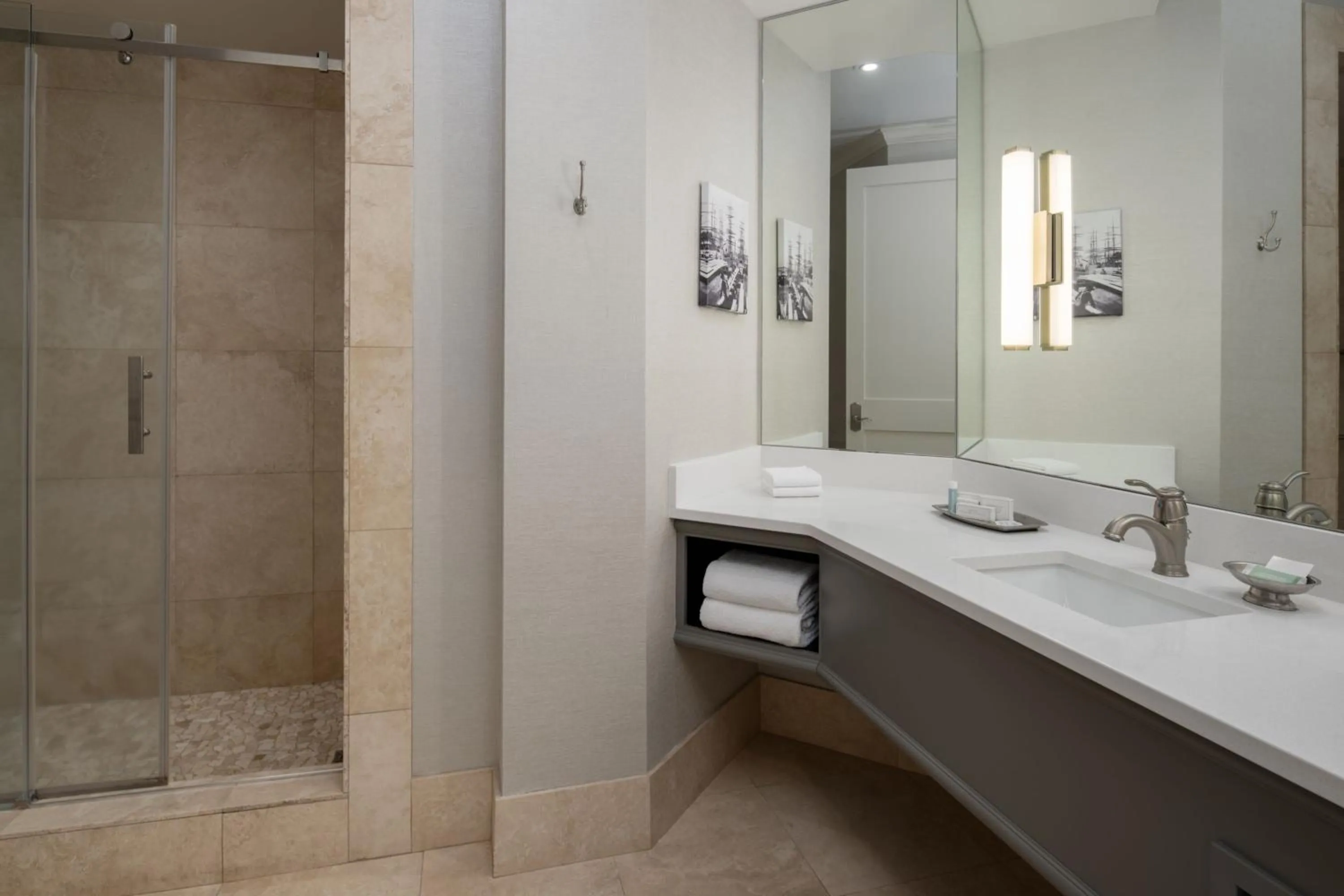 Bathroom in Courtyard Tacoma Downtown