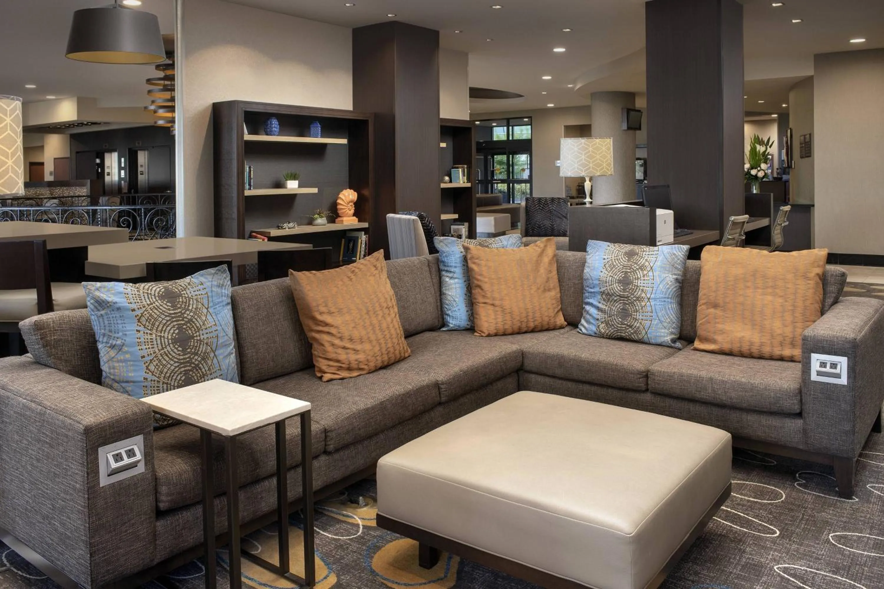 Lobby or reception in Courtyard Tacoma Downtown