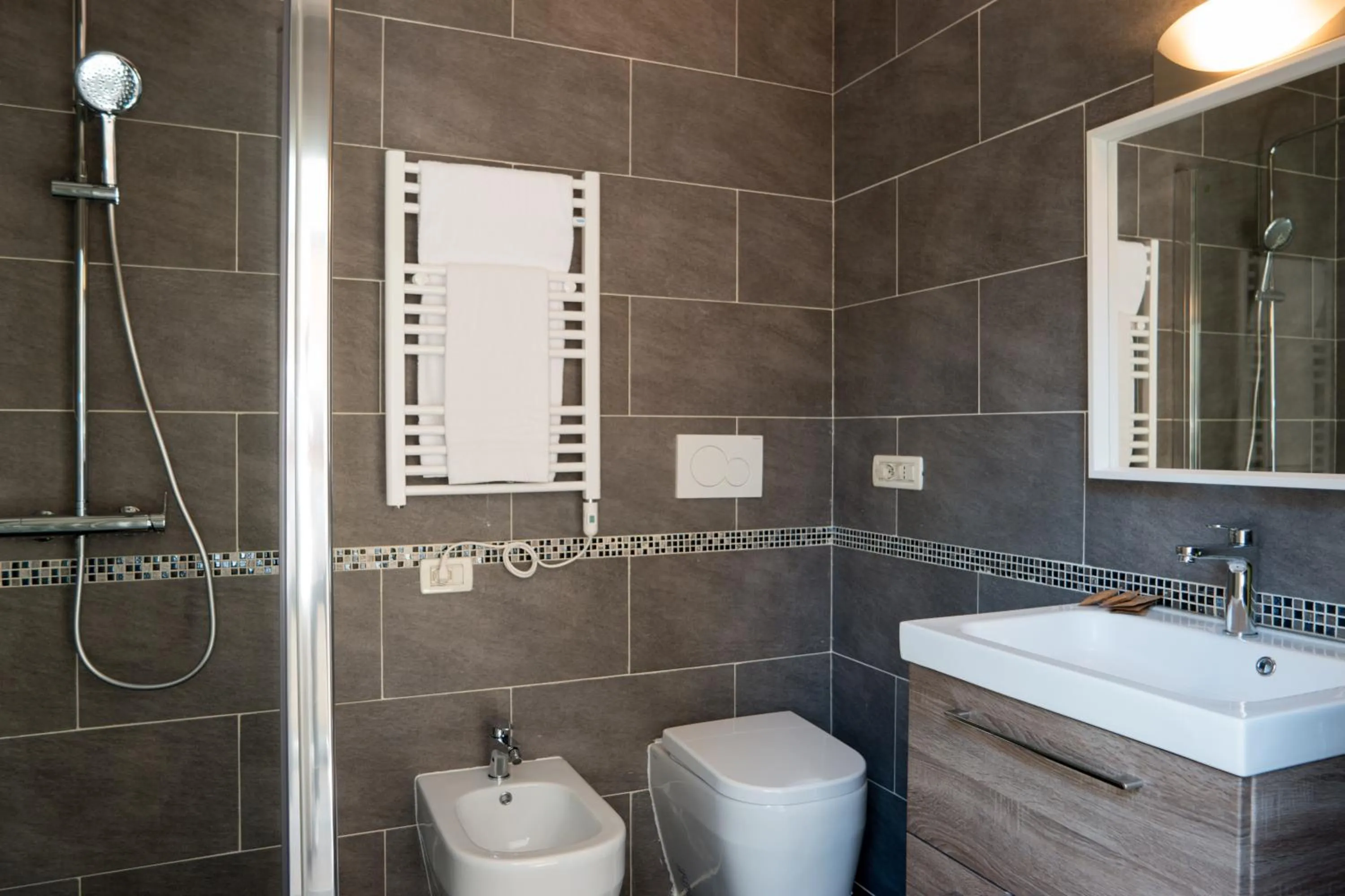 Bathroom in Ca' Rebeka Venice - Atika & Atif