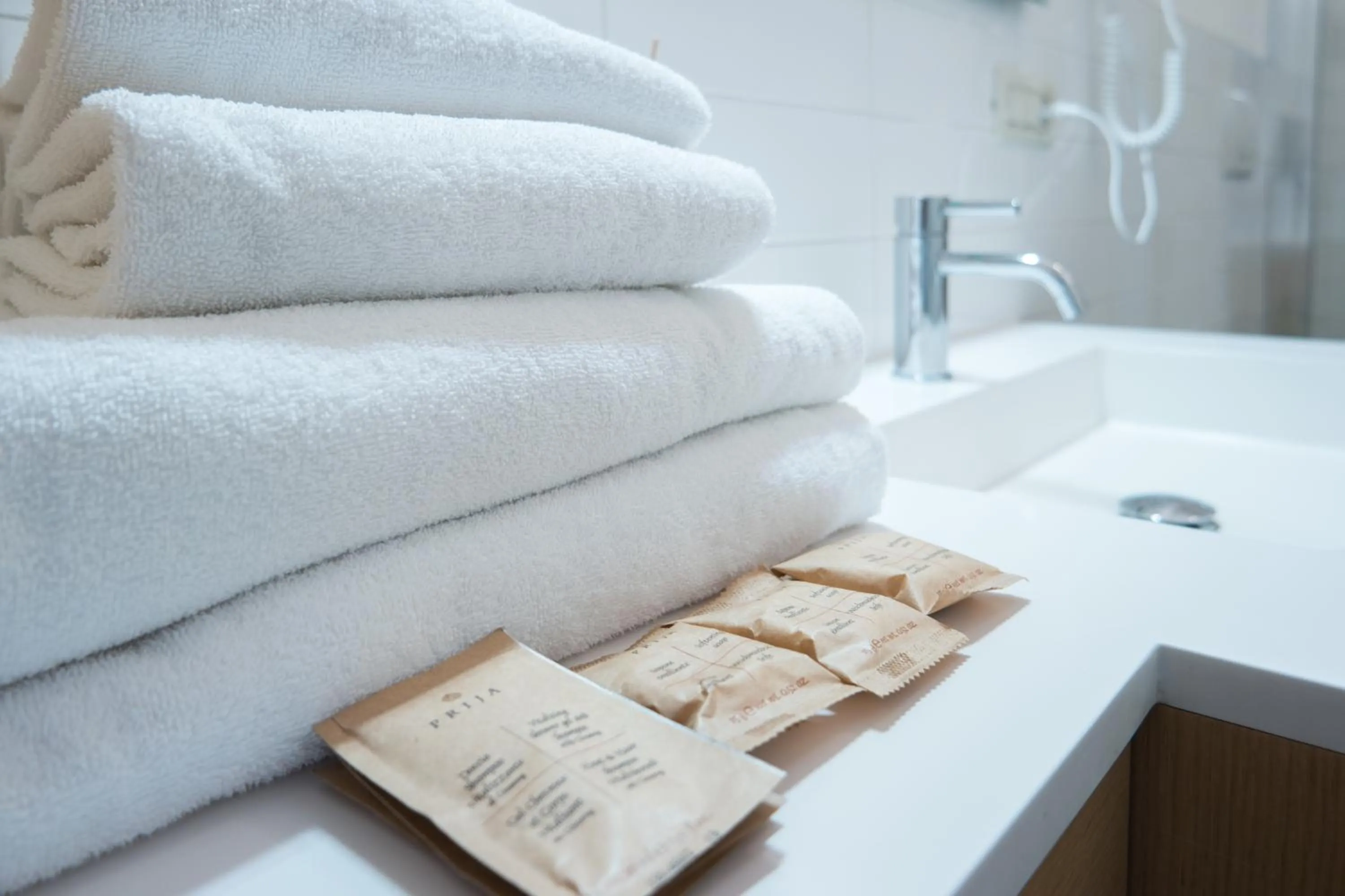 towels, Bed in Ca' Rebeka Venice - Atika & Atif
