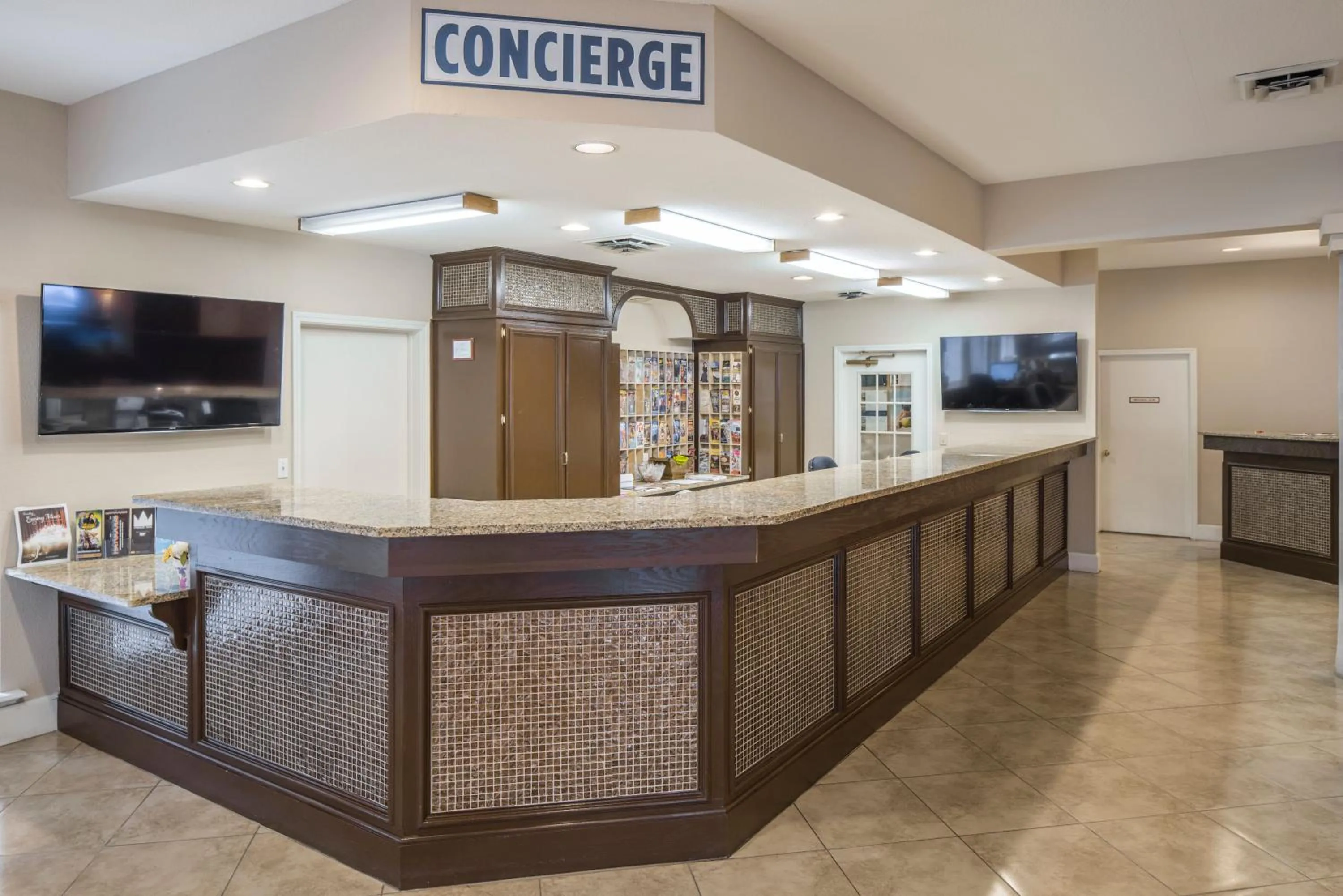 Lobby or reception in The Suites at Fall Creek