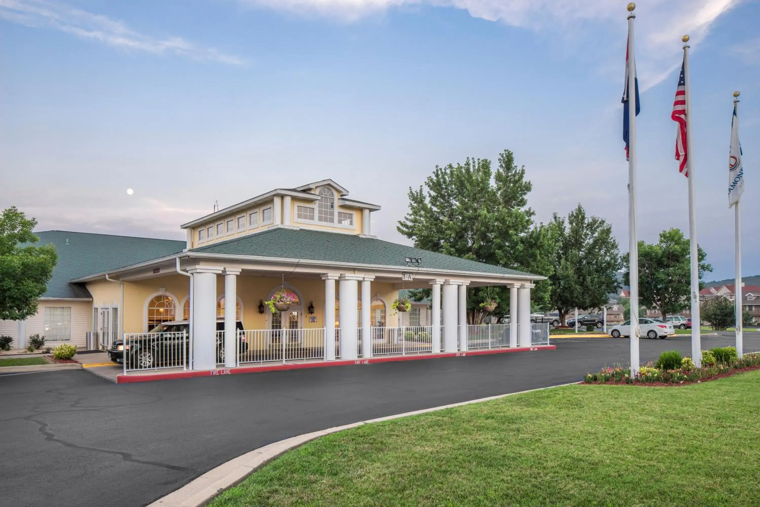 Facade/entrance in The Suites at Fall Creek Facade/entrance in The Suites at Fall Creek