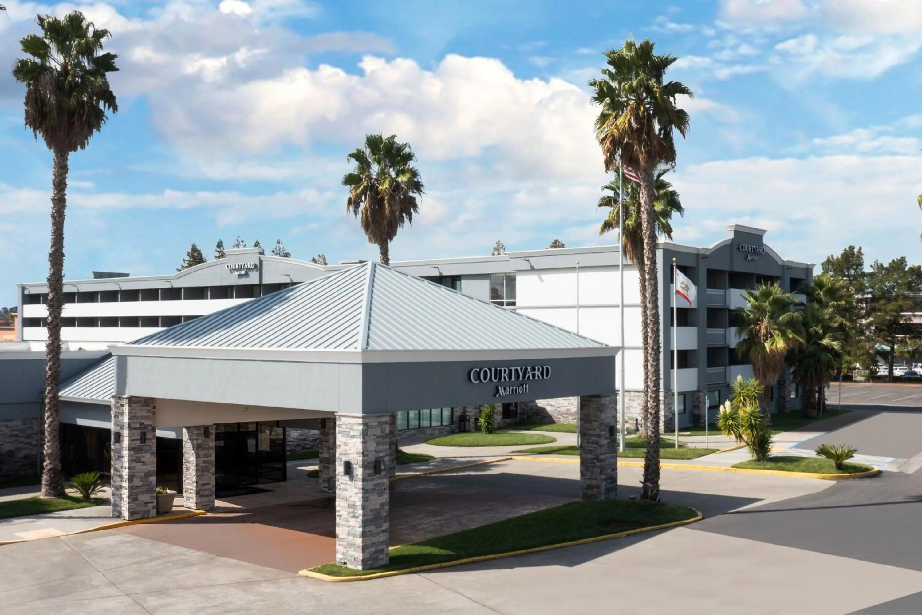 Property building in Courtyard Fairfield Napa Valley Area