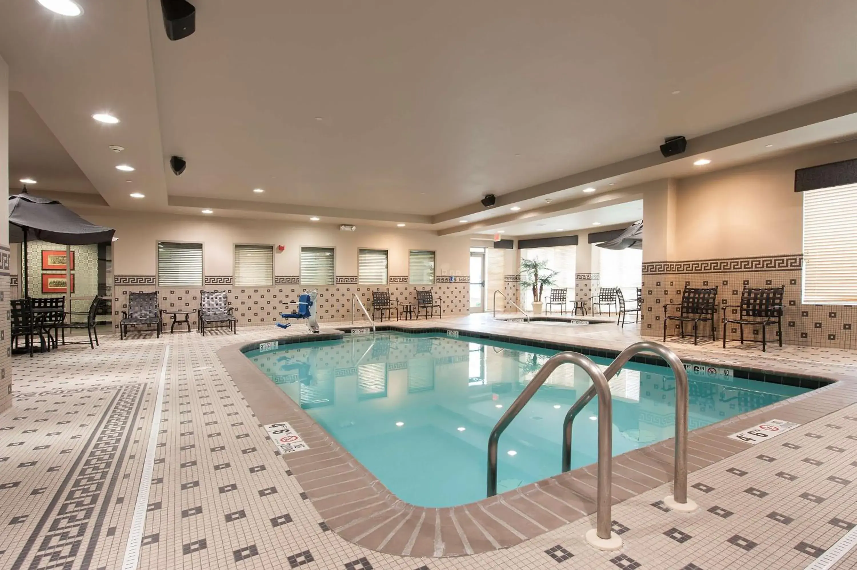 Pool view in Hilton Garden Inn Columbus Edinburgh Pool view in Hilton Garden Inn Columbus Edinburgh