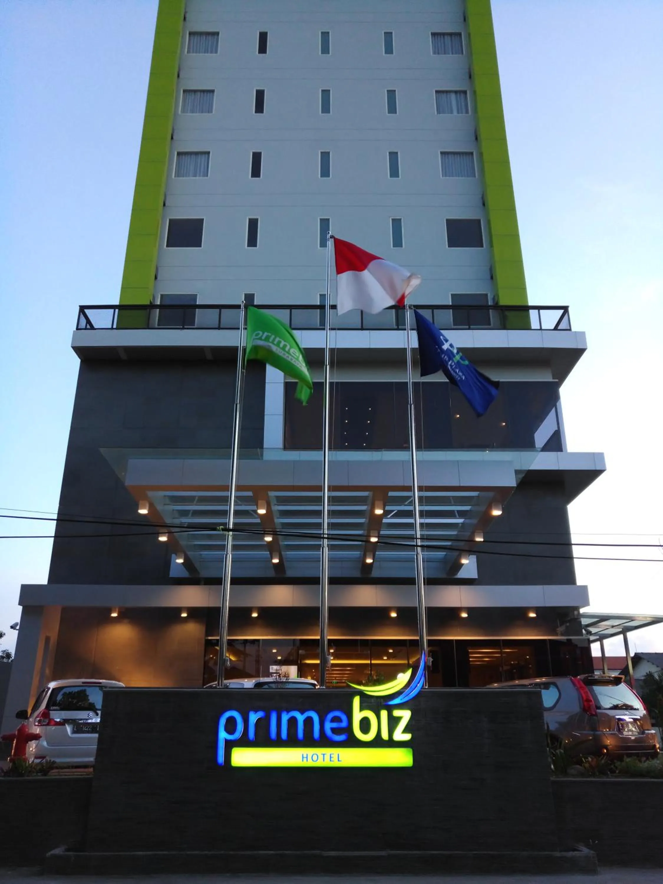 Facade/entrance in PrimeBiz Hotel Surabaya