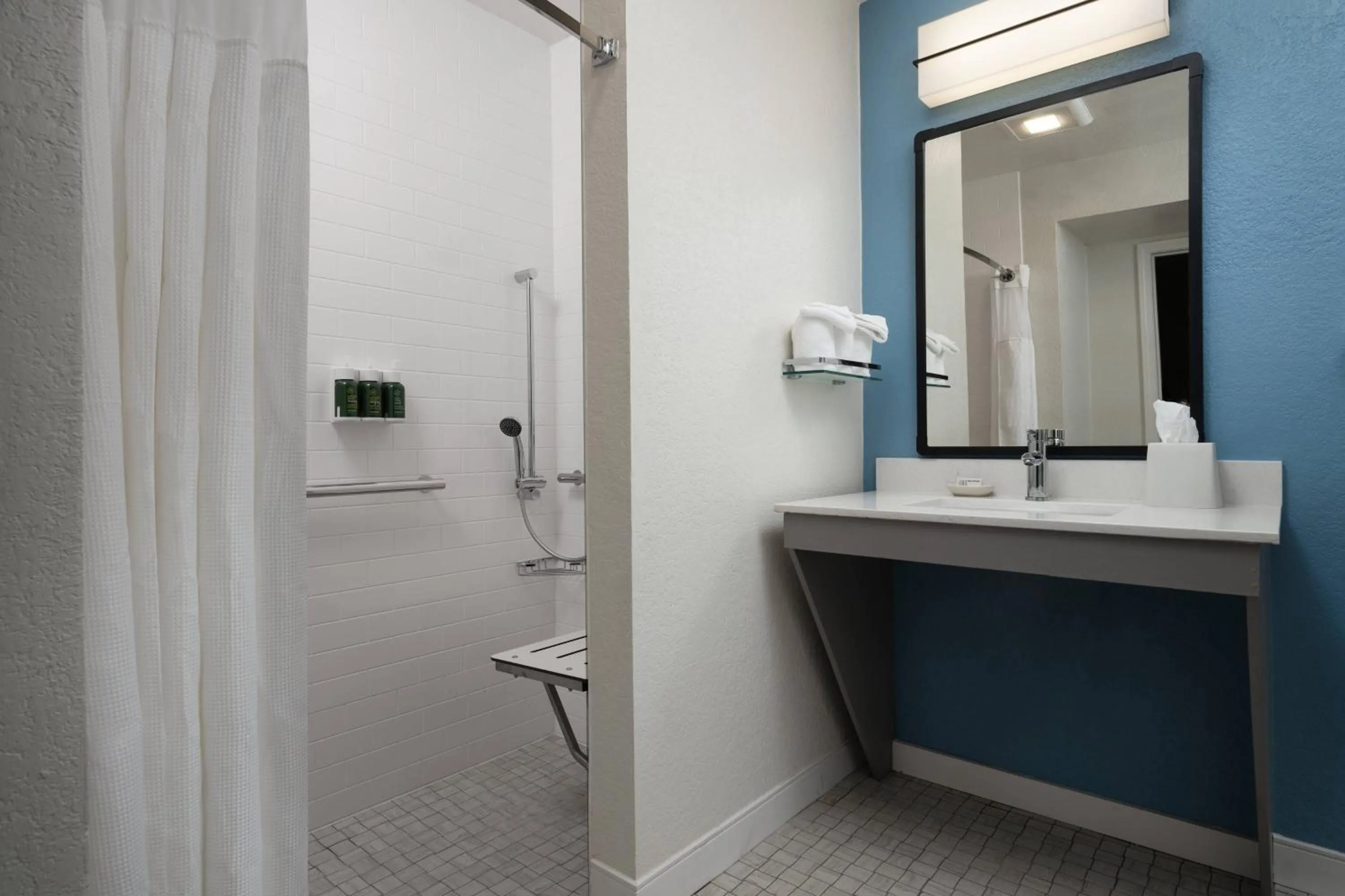 Bathroom in Residence Inn Sunnyvale Silicon Valley II