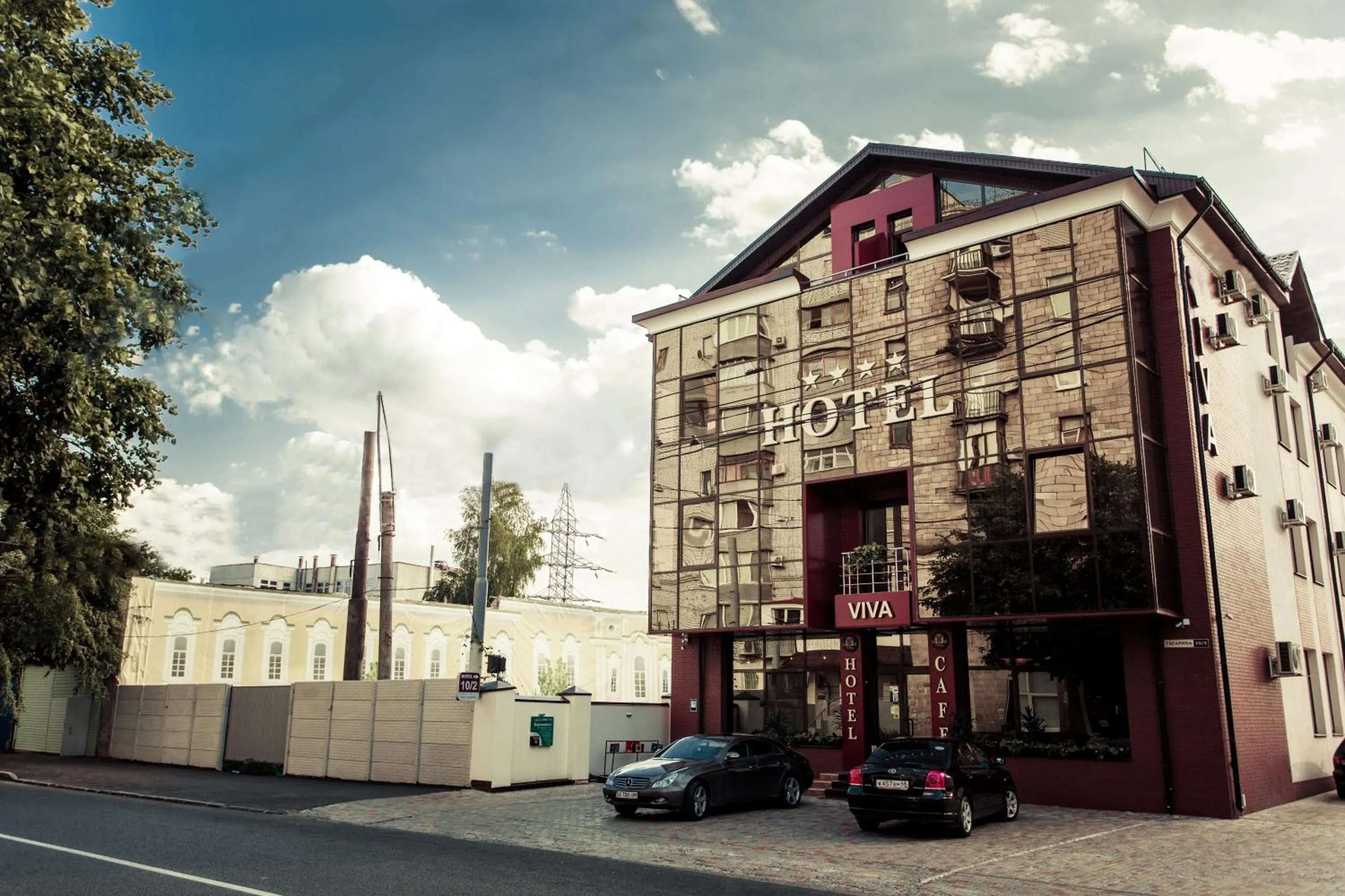 Facade/entrance in Viva Hotel