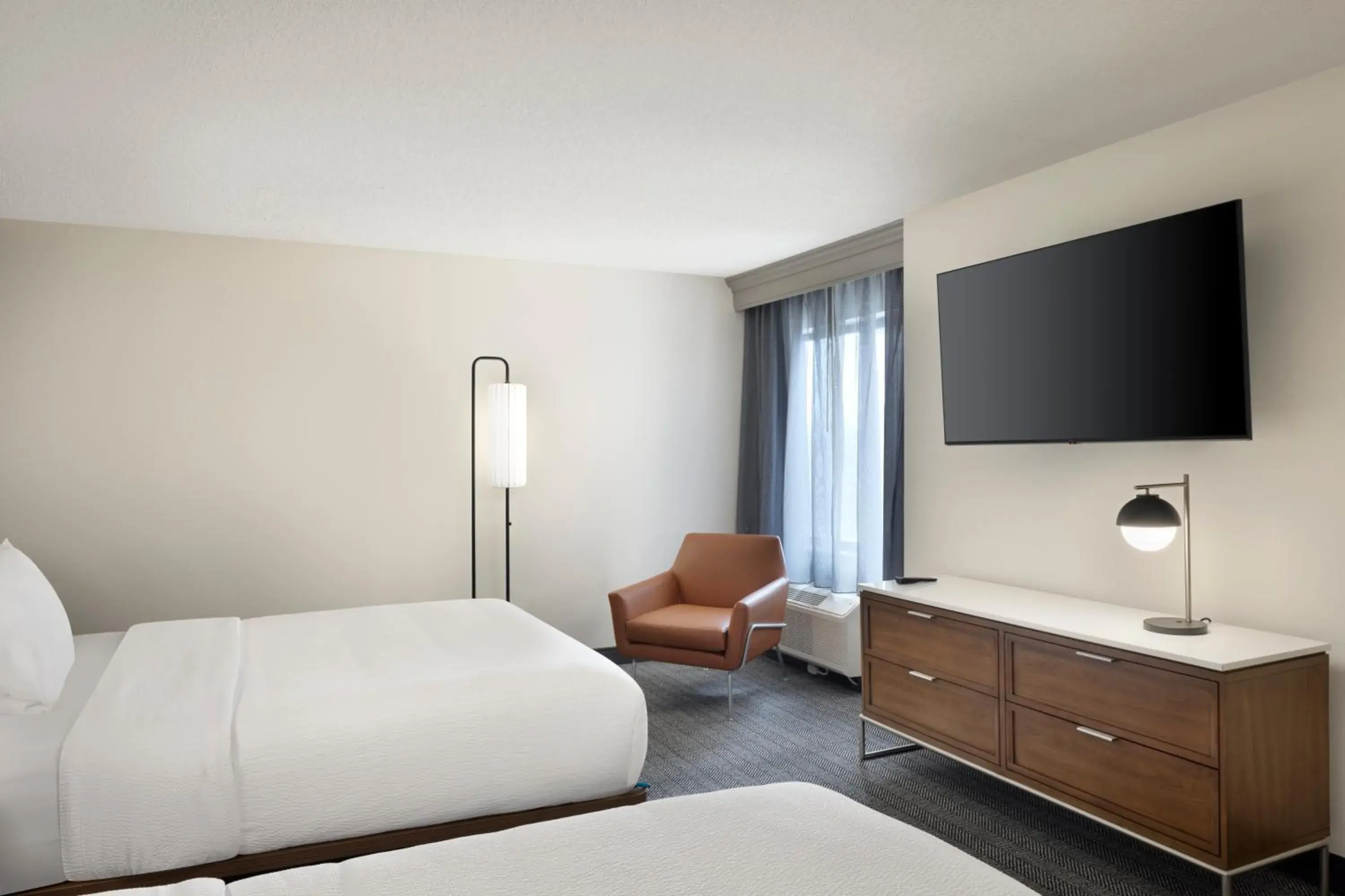 Double Room with Two Double Beds - Hearing Accessible in Courtyard by Marriott Springfield Airport Double Room with Two Double Beds - Hearing Accessible in Courtyard by Marriott Springfield Airport