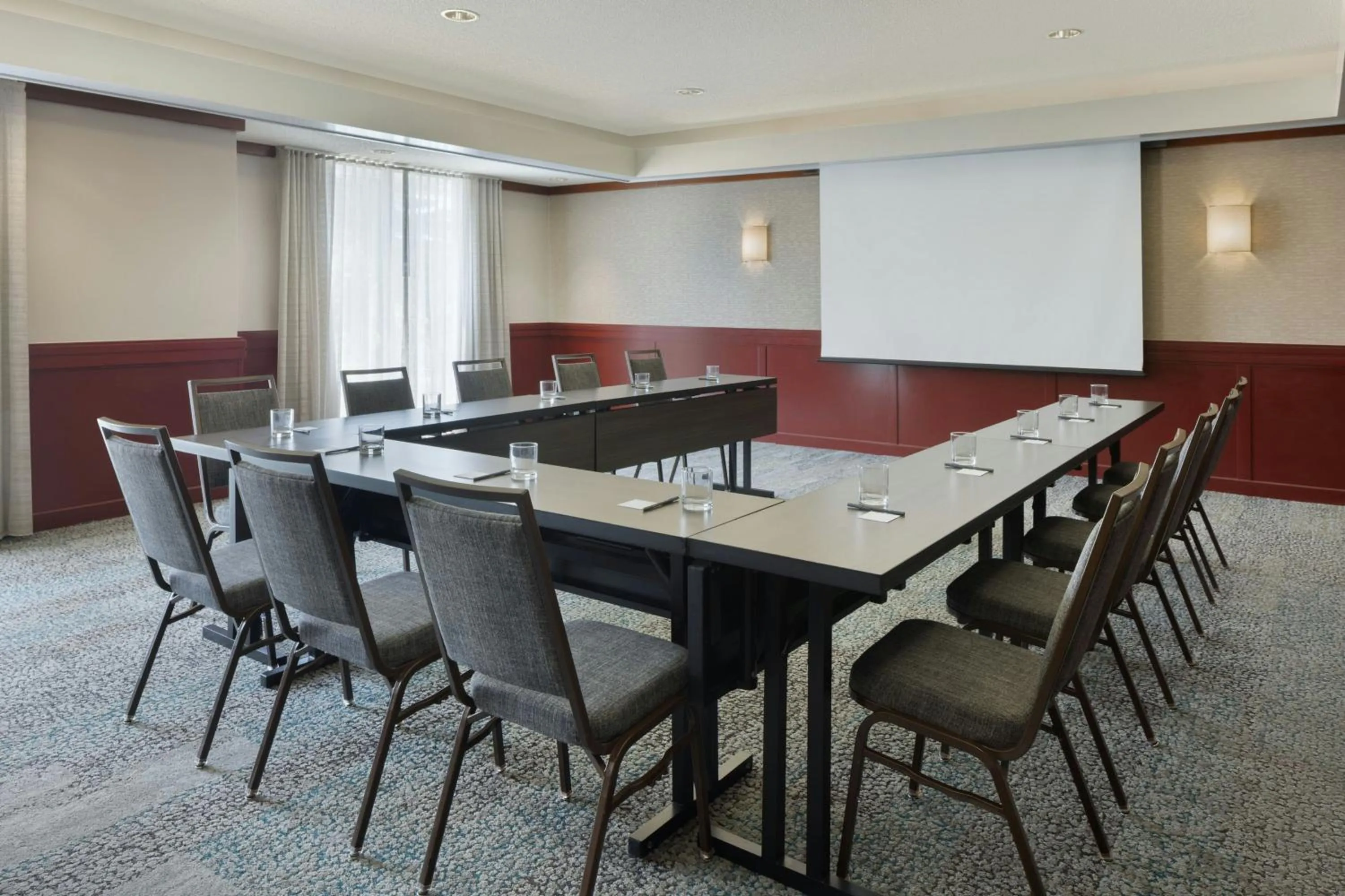 Meeting/conference room in Courtyard by Marriott Springfield Airport