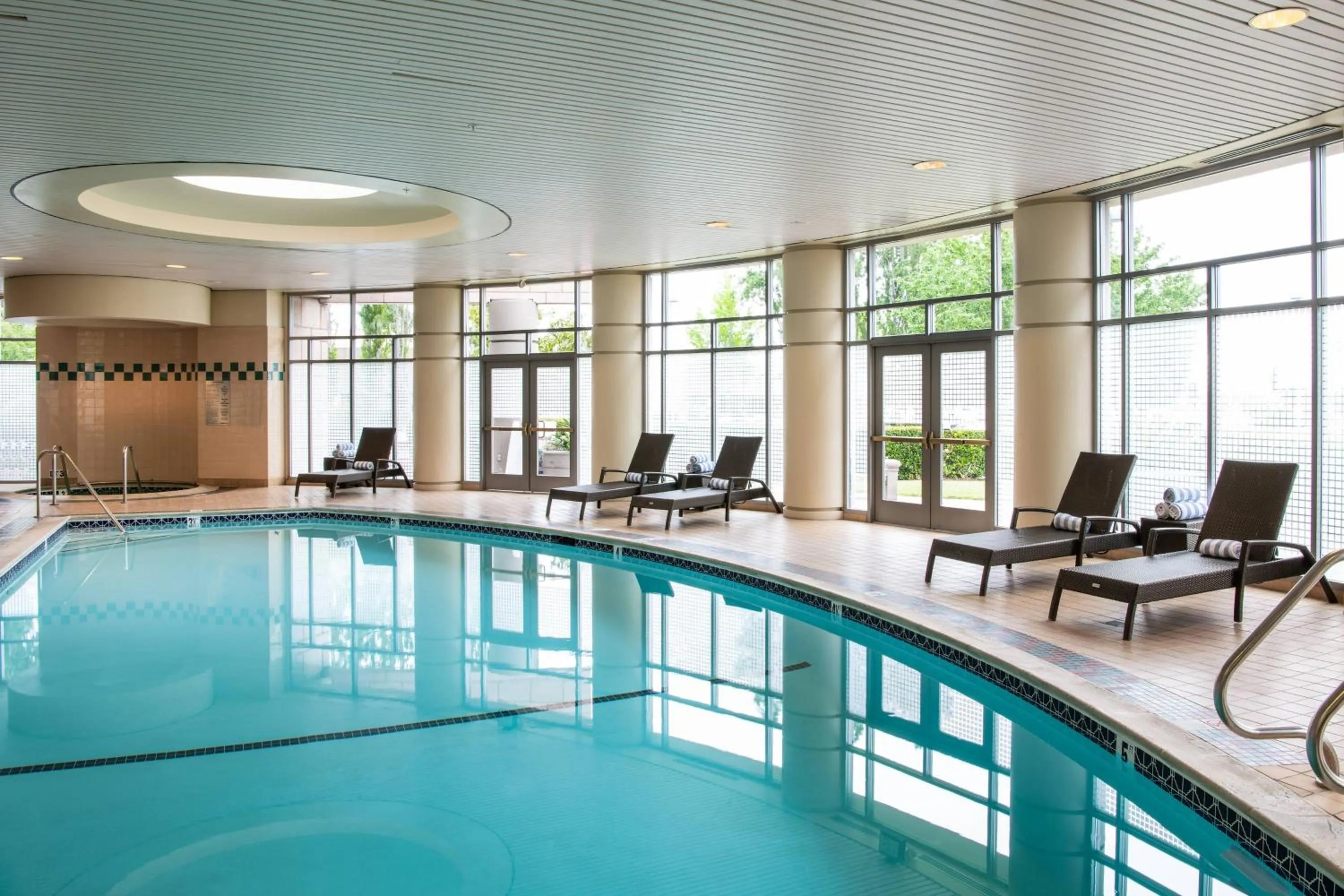 Swimming pool in Fremont Marriott Silicon Valley