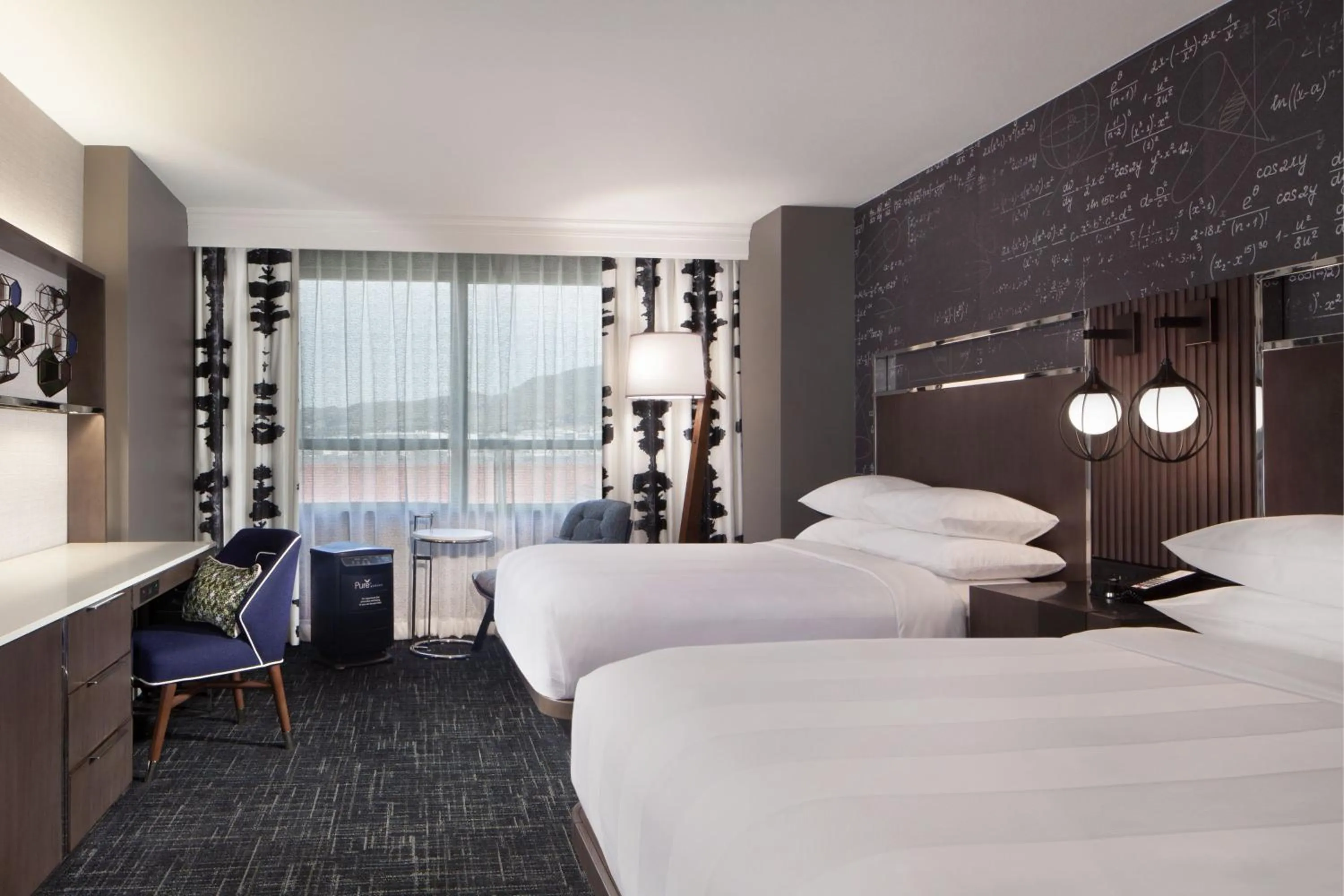 Photo of the whole room, Bed in Fremont Marriott Silicon Valley