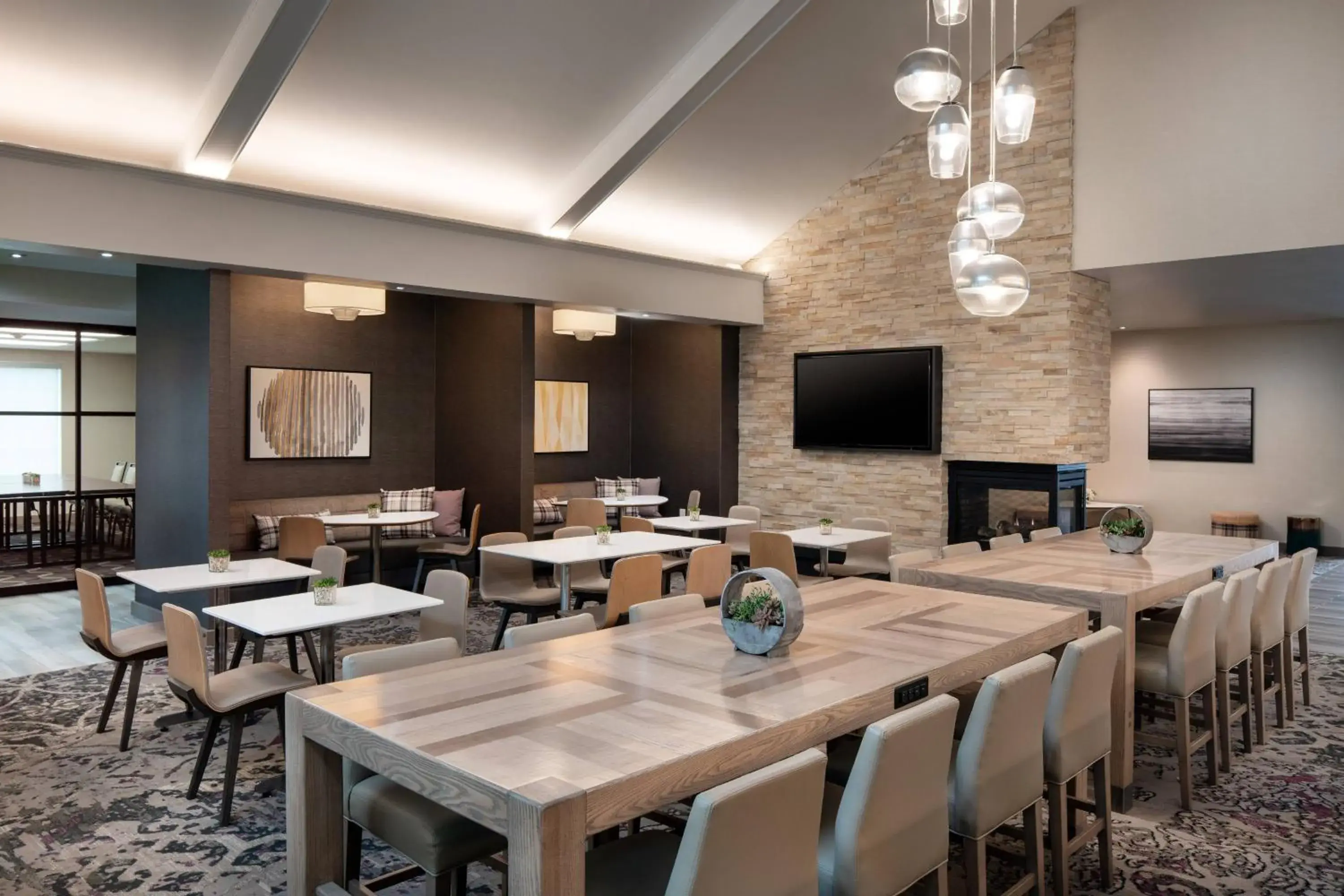 Restaurant/places to eat in Residence Inn Milpitas Silicon Valley Restaurant/places to eat in Residence Inn Milpitas Silicon Valley