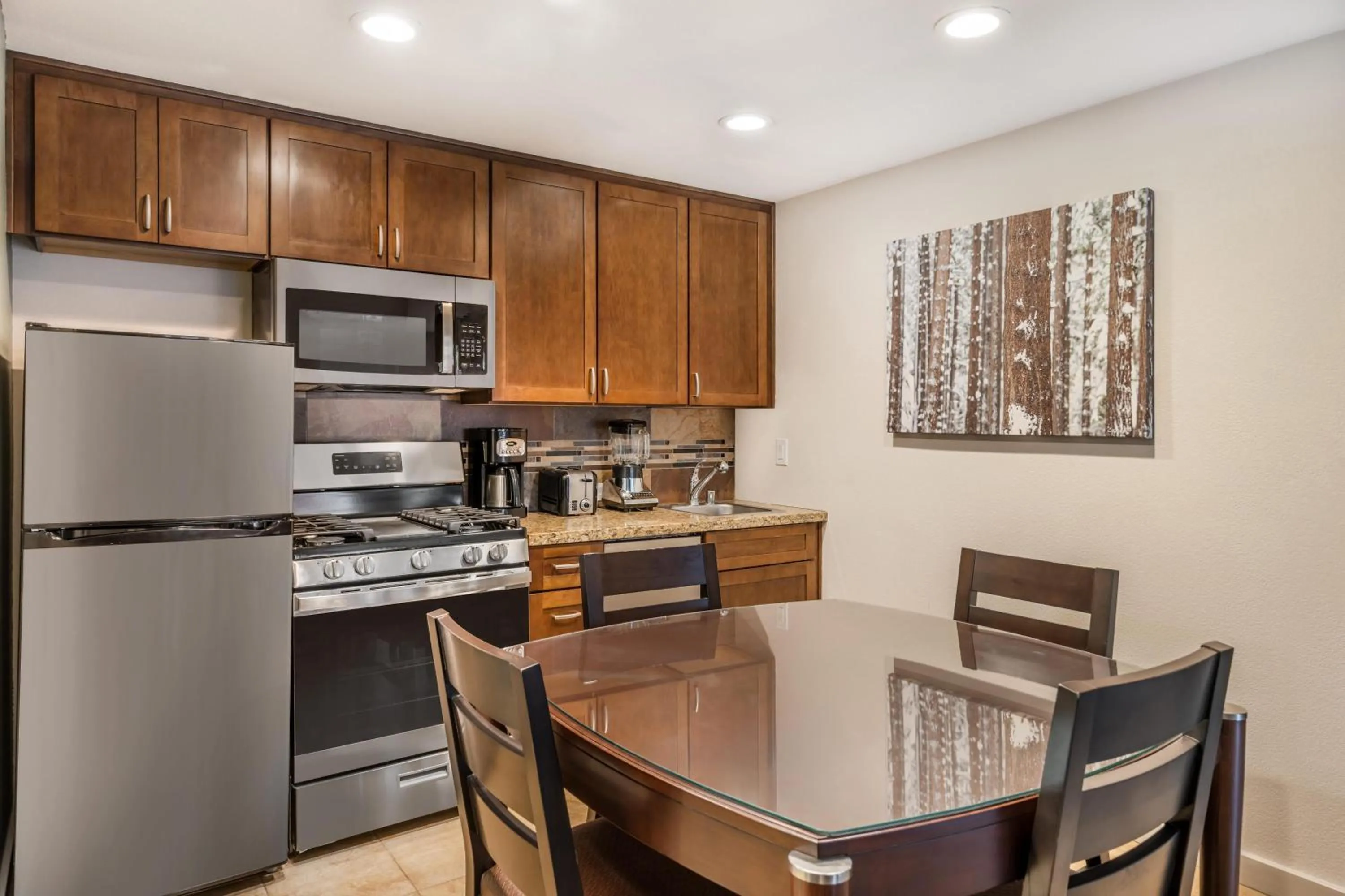 Kitchen or kitchenette in Hilton Vacation Club Lake Tahoe Resort South