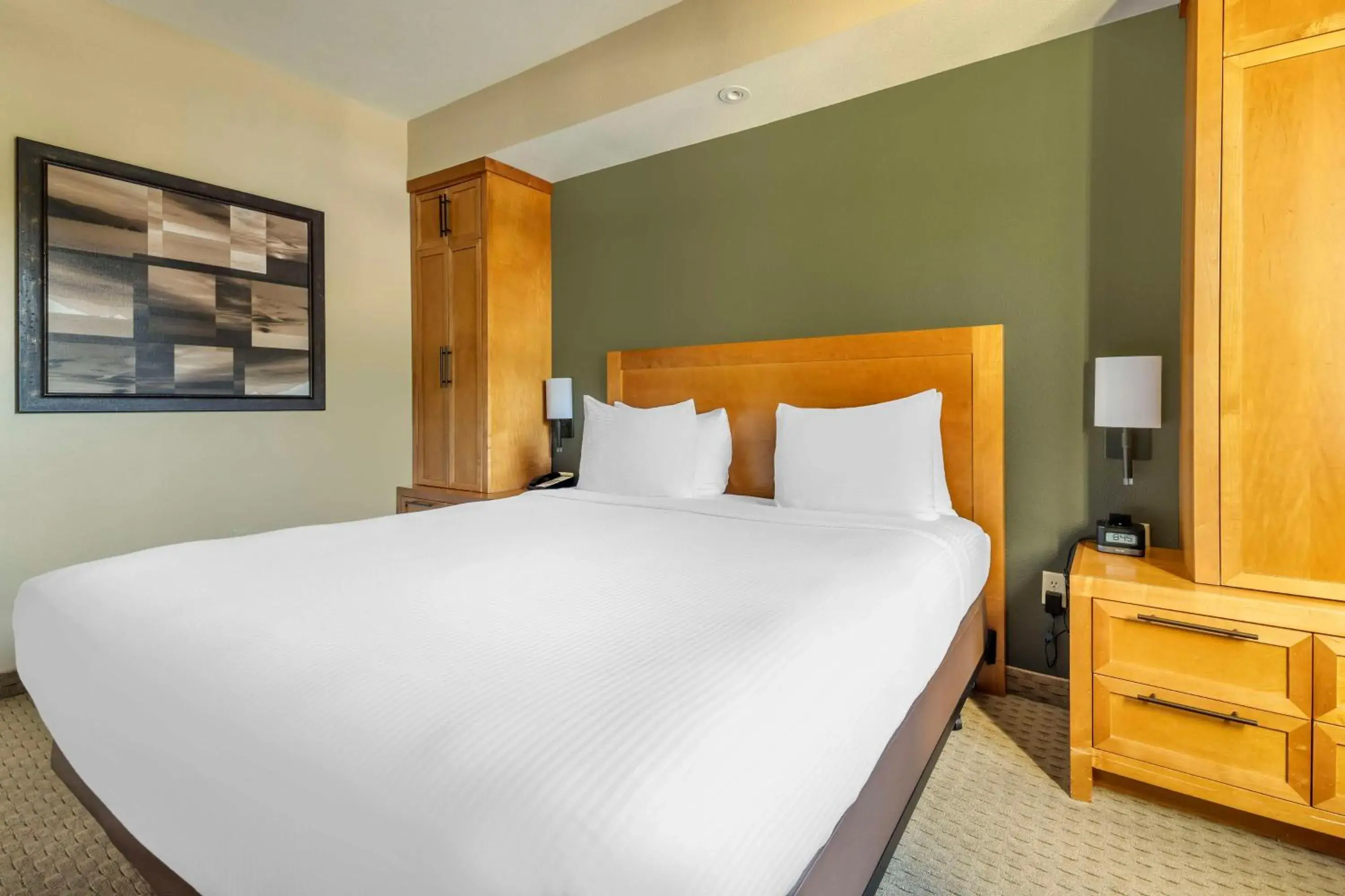 Bed in Hilton Vacation Club Lake Tahoe Resort South Bed in Hilton Vacation Club Lake Tahoe Resort South