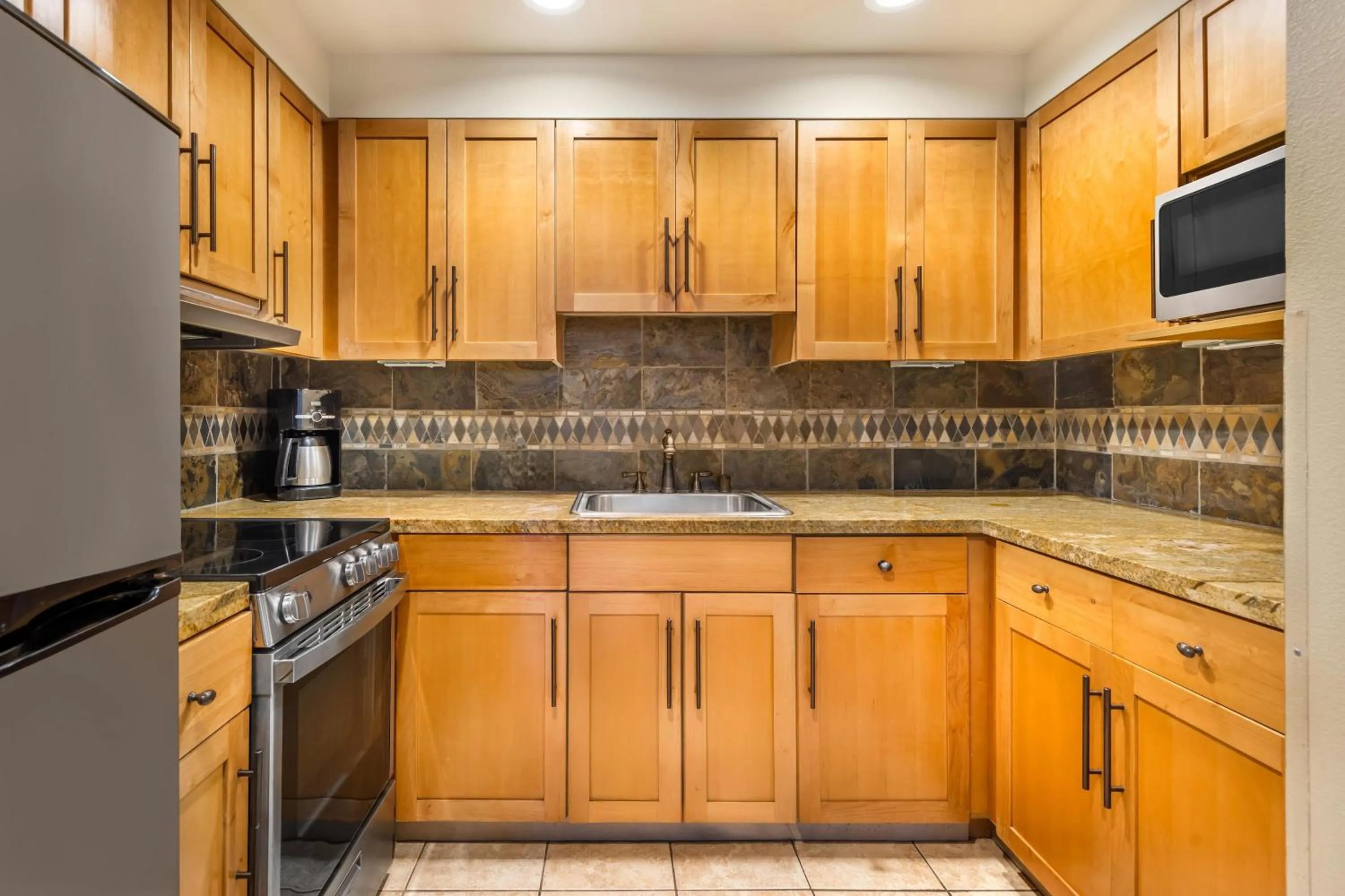 Kitchen or kitchenette in Hilton Vacation Club Lake Tahoe Resort South