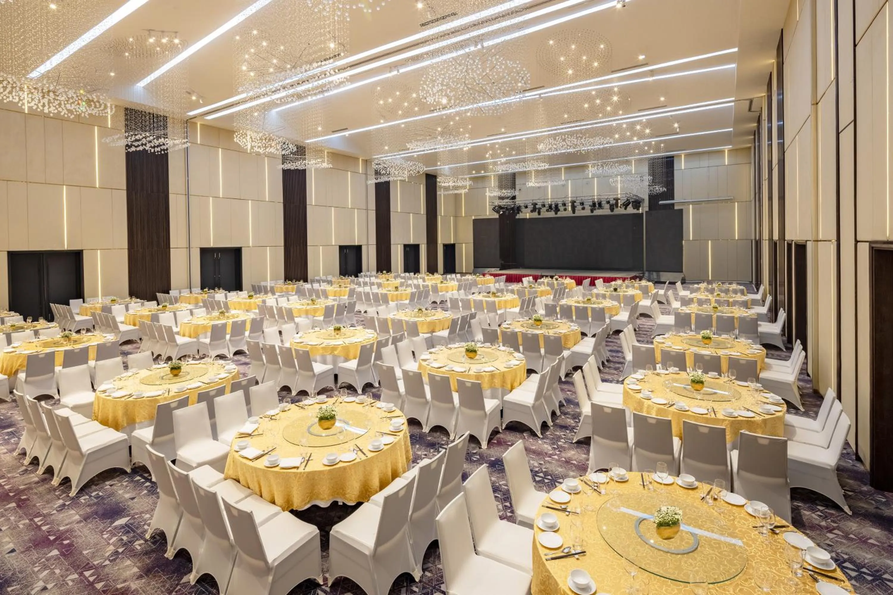 Business facilities in Vinpearl Ha Tinh, Affiliated by Melia