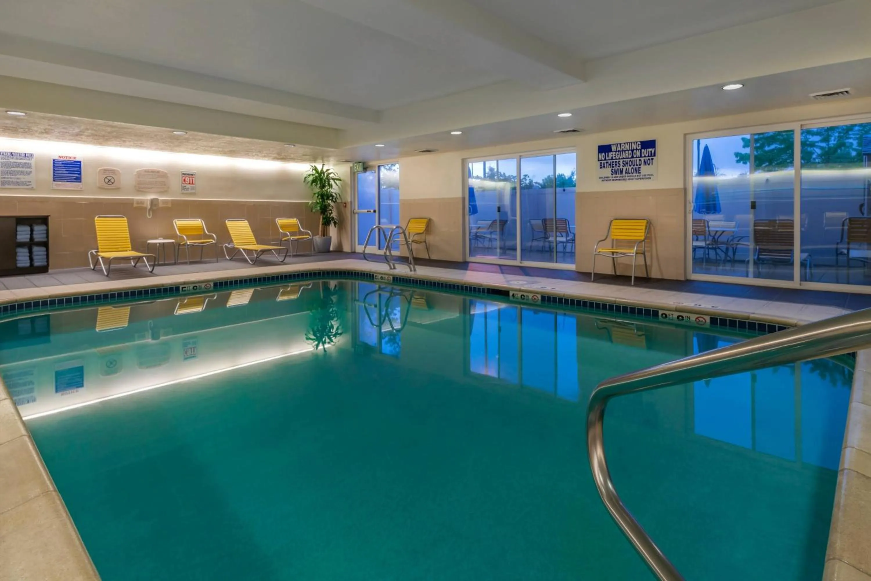 Swimming pool in Fairfield Inn Salt Lake City South