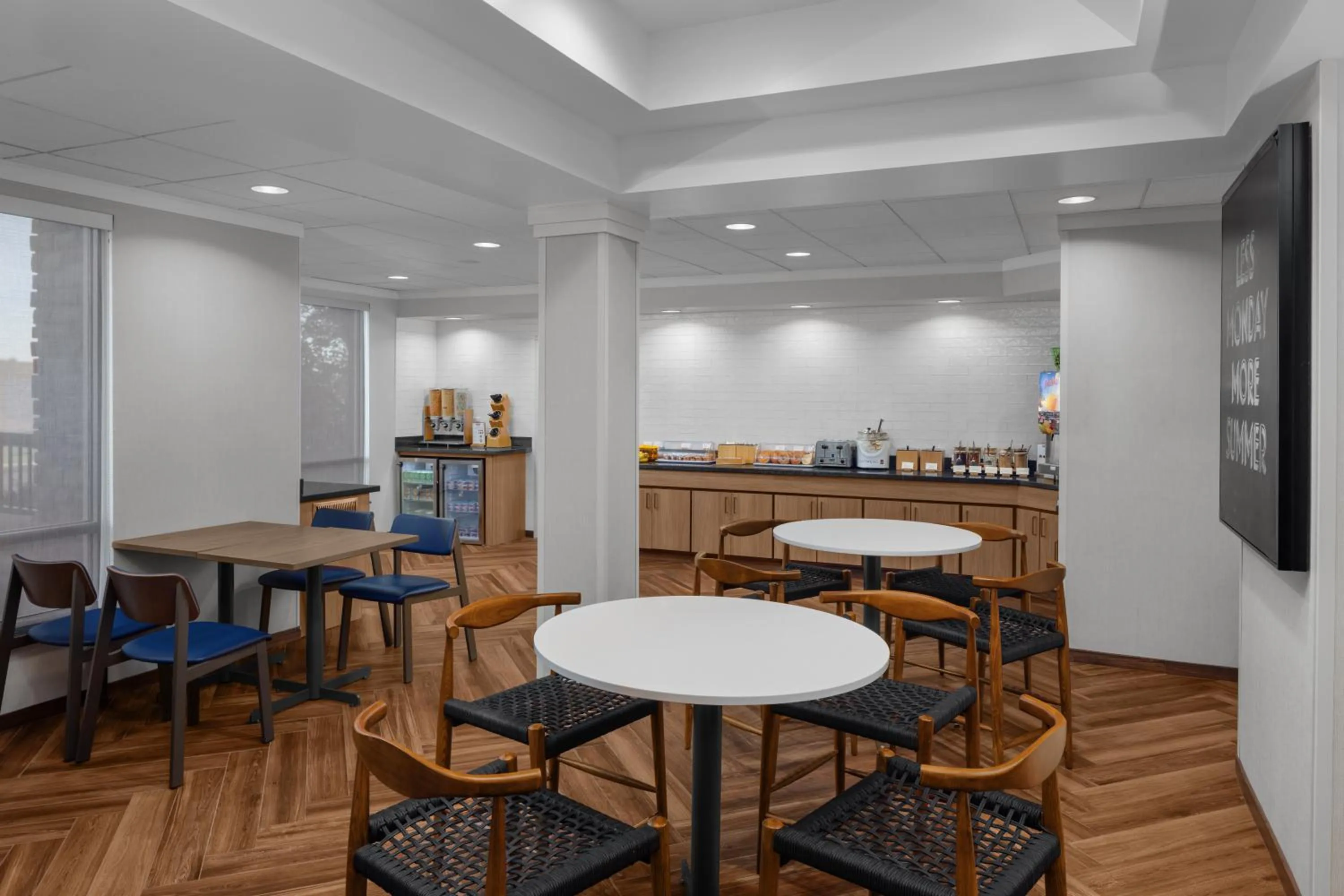 Breakfast in Richfield Fairfield Inc