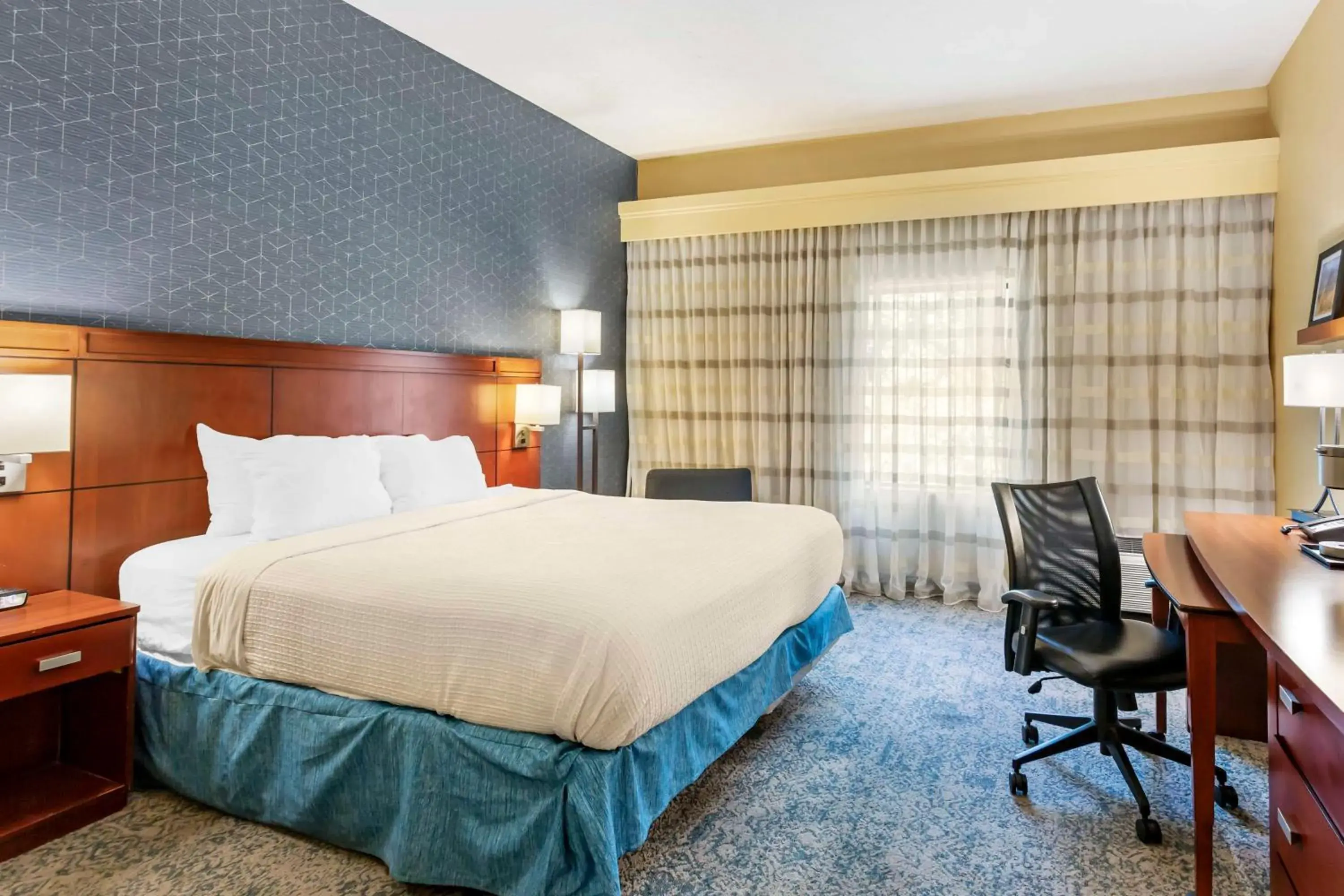 Bedroom, Bed in Best Western Plus Provo University Inn Bedroom, Bed in Best Western Plus Provo University Inn