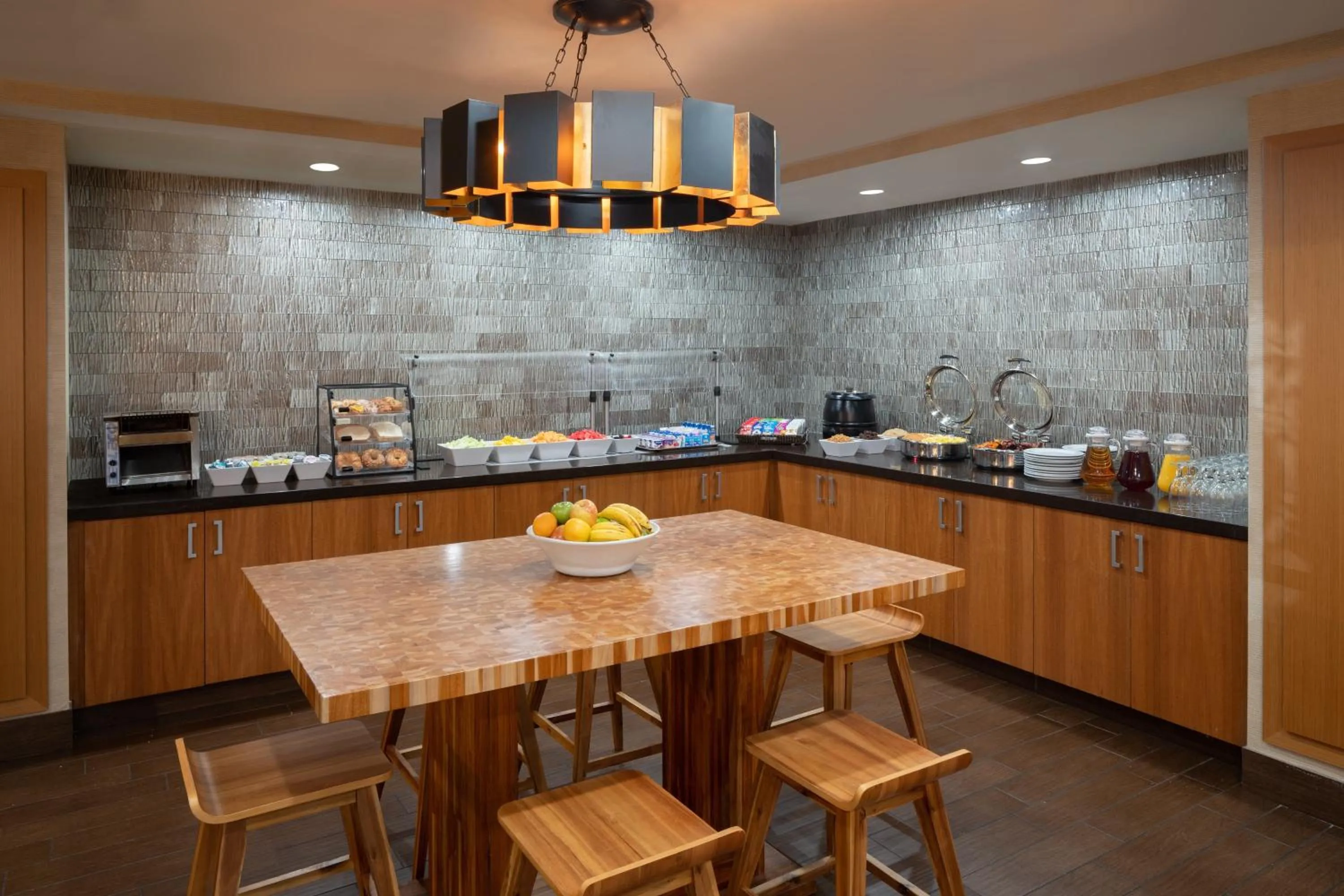 Restaurant/places to eat in Sheraton Park City