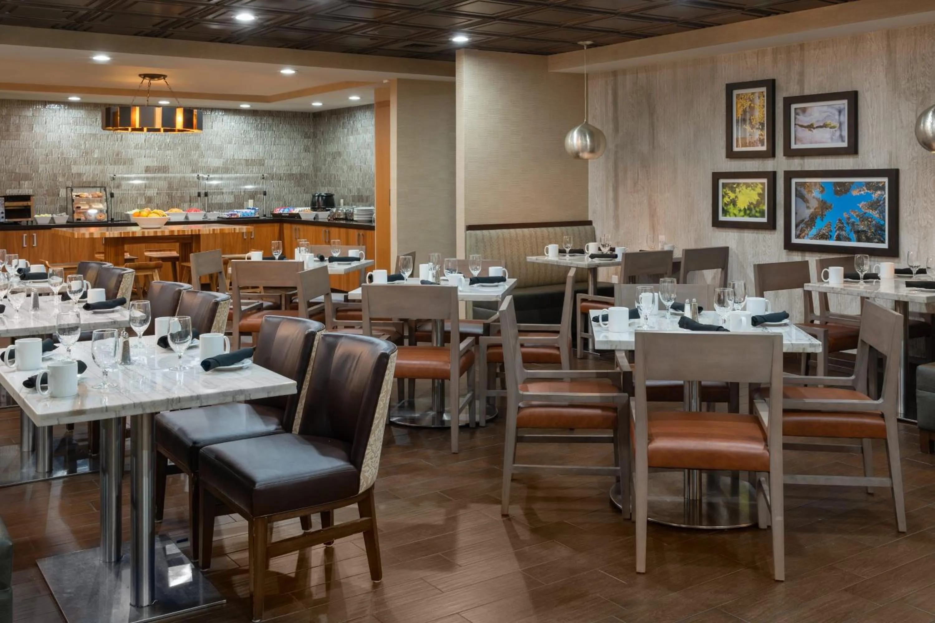 Restaurant/places to eat in Sheraton Park City