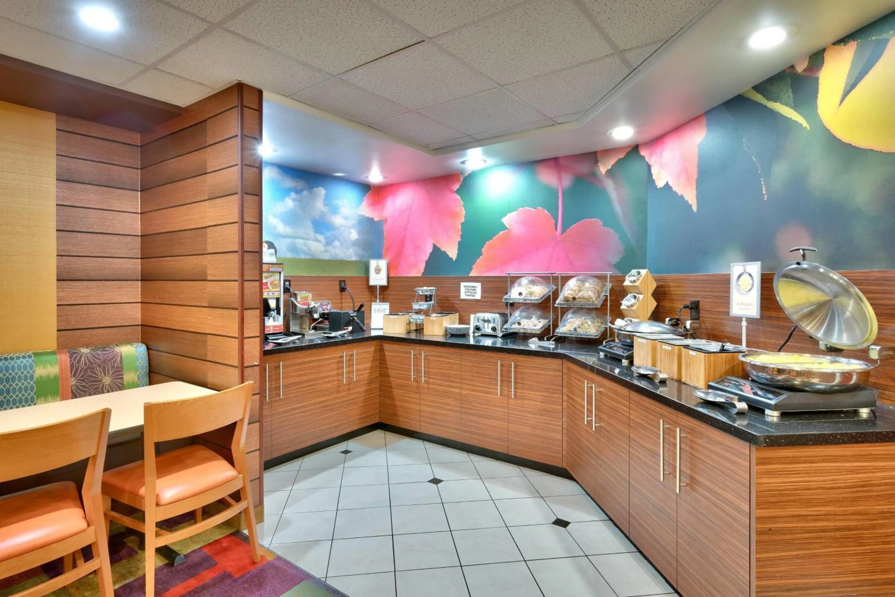 Breakfast in Fairfield Inn by Marriott Provo