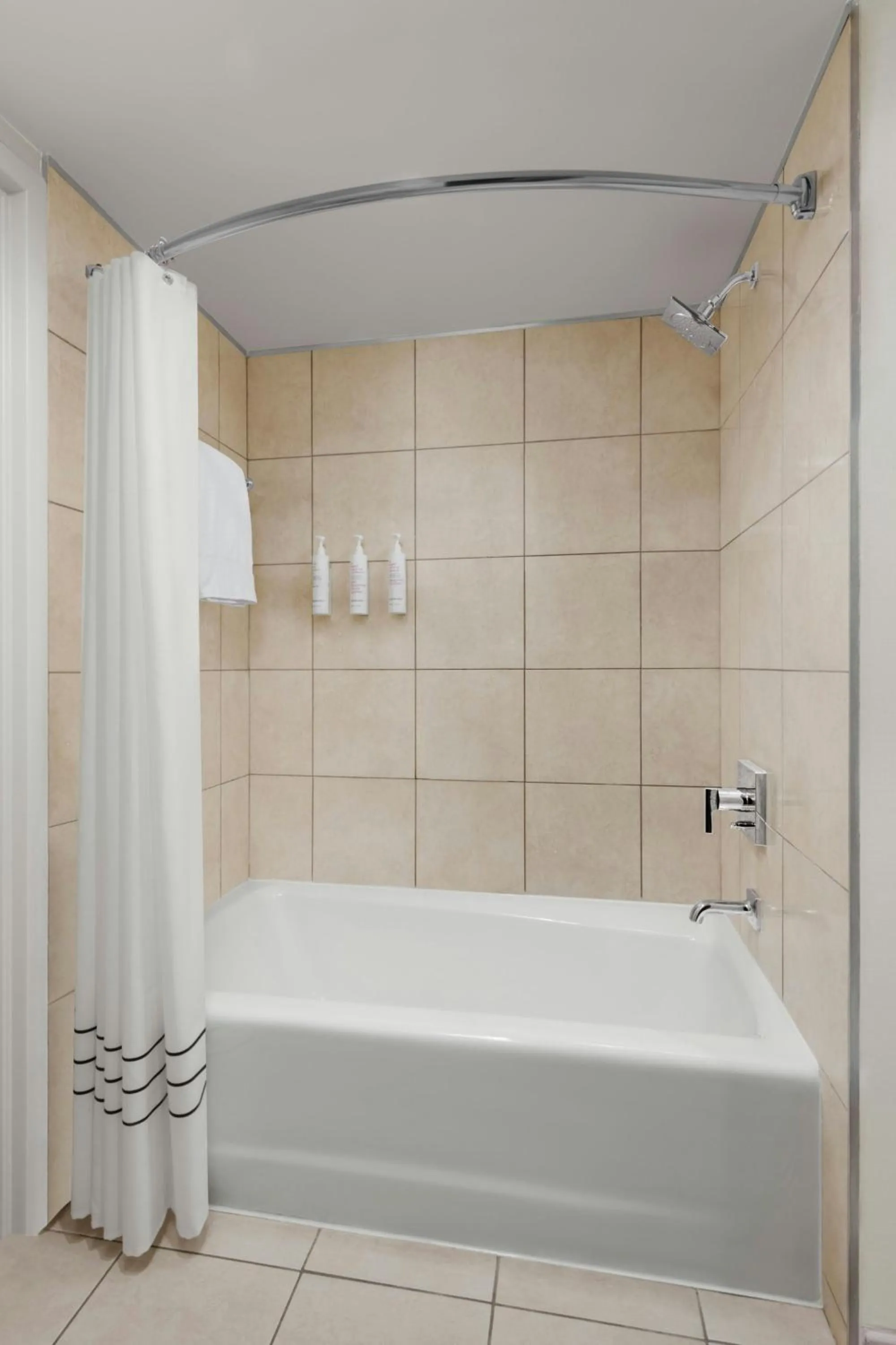 Bathroom in Anaheim Marriott Suites