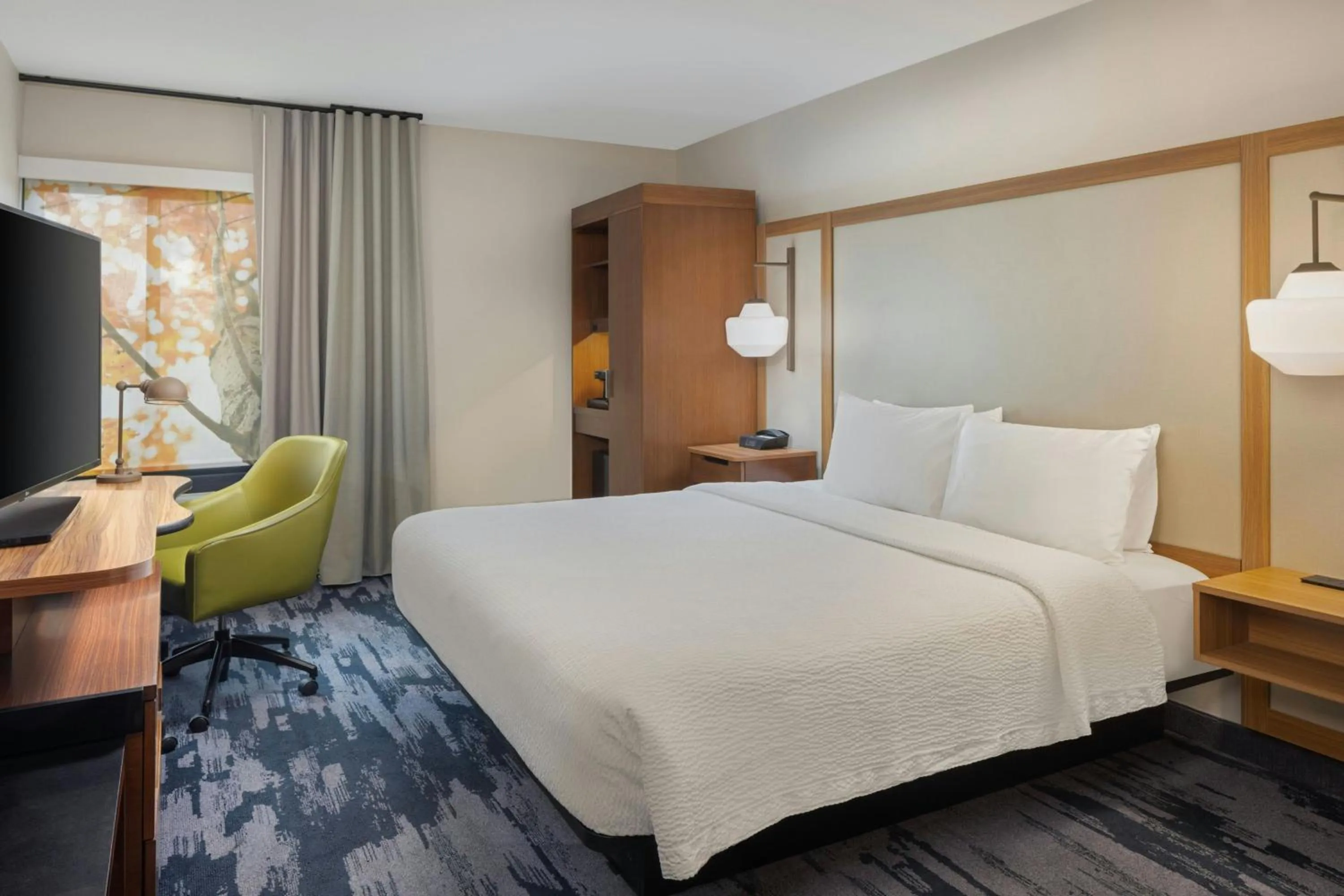 Photo of the whole room, Bed in Fairfield by Marriott Mission Viejo Orange County
