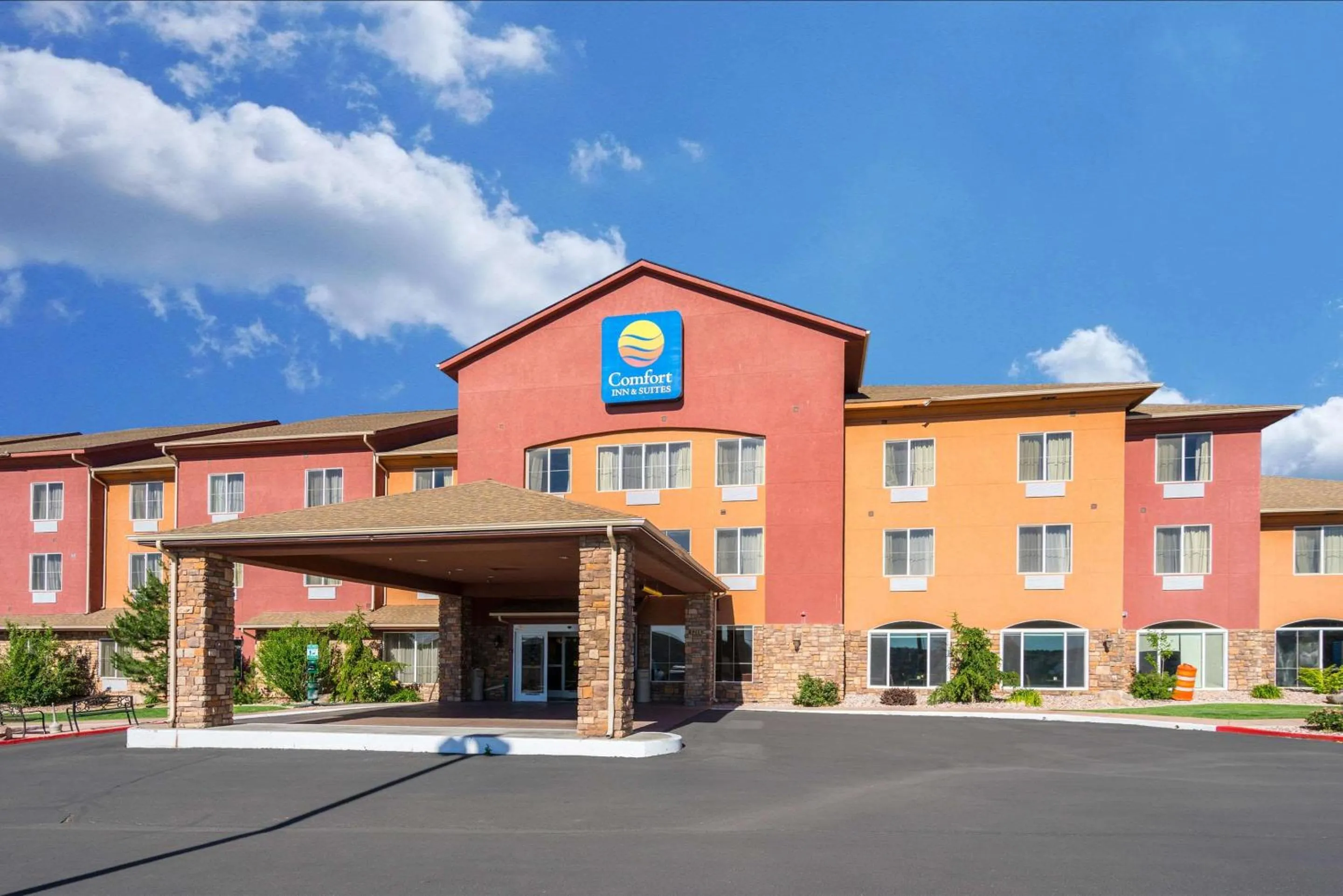 Property building in Comfort Inn & Suites