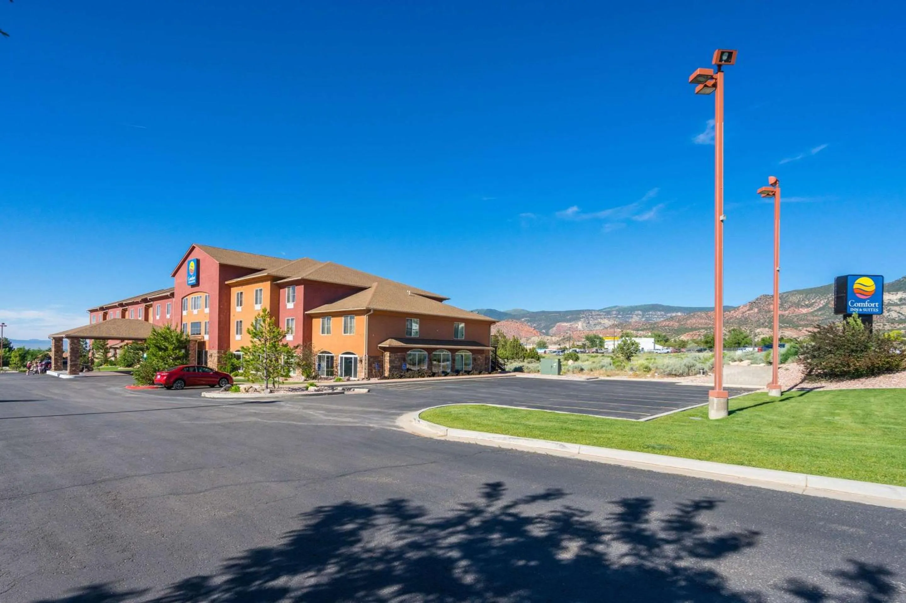 Property building in Comfort Inn & Suites