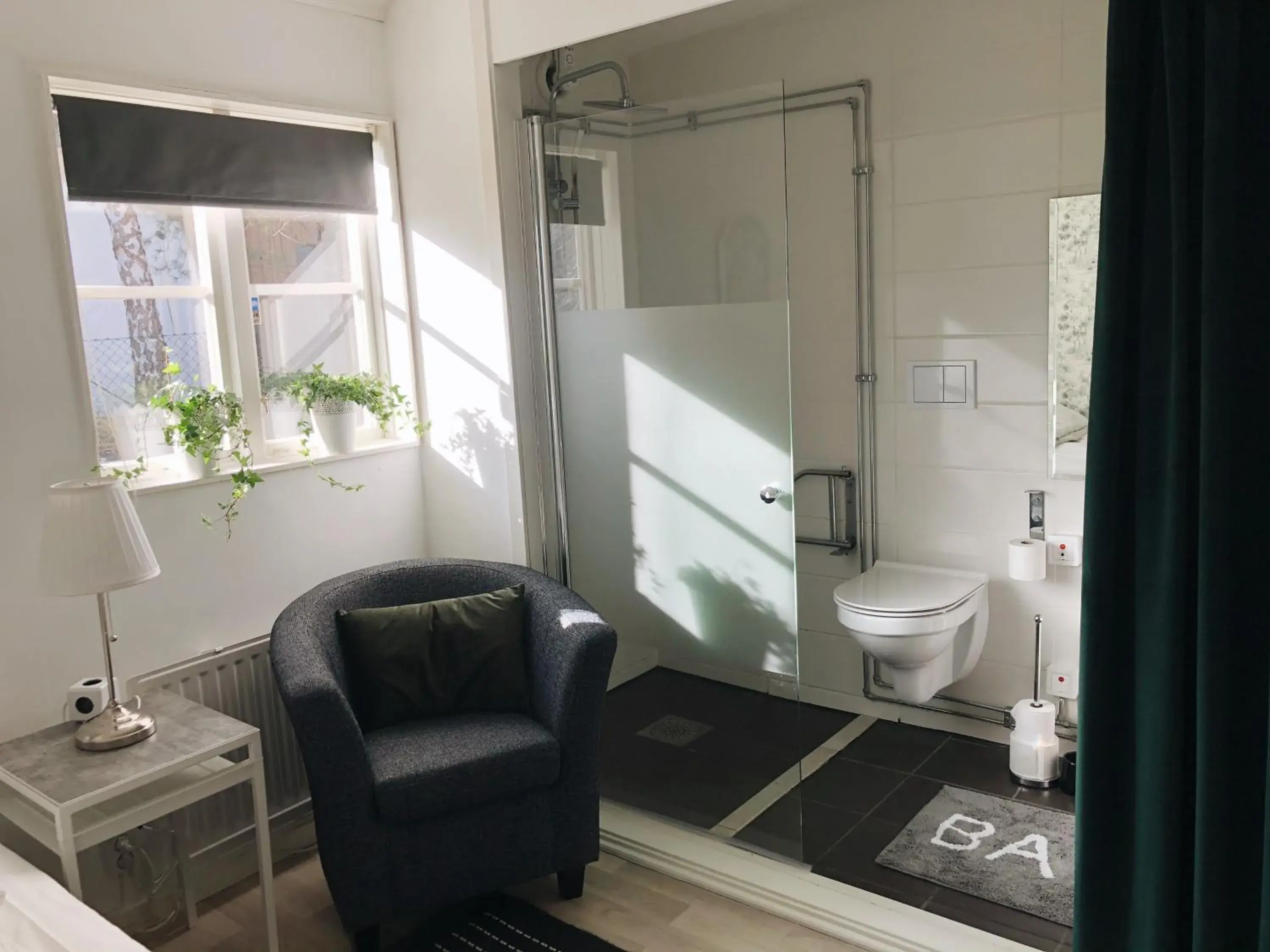 Single Room with Private Bathroom in Spirans Rum och Logi Single Room with Private Bathroom in Spirans Rum och Logi