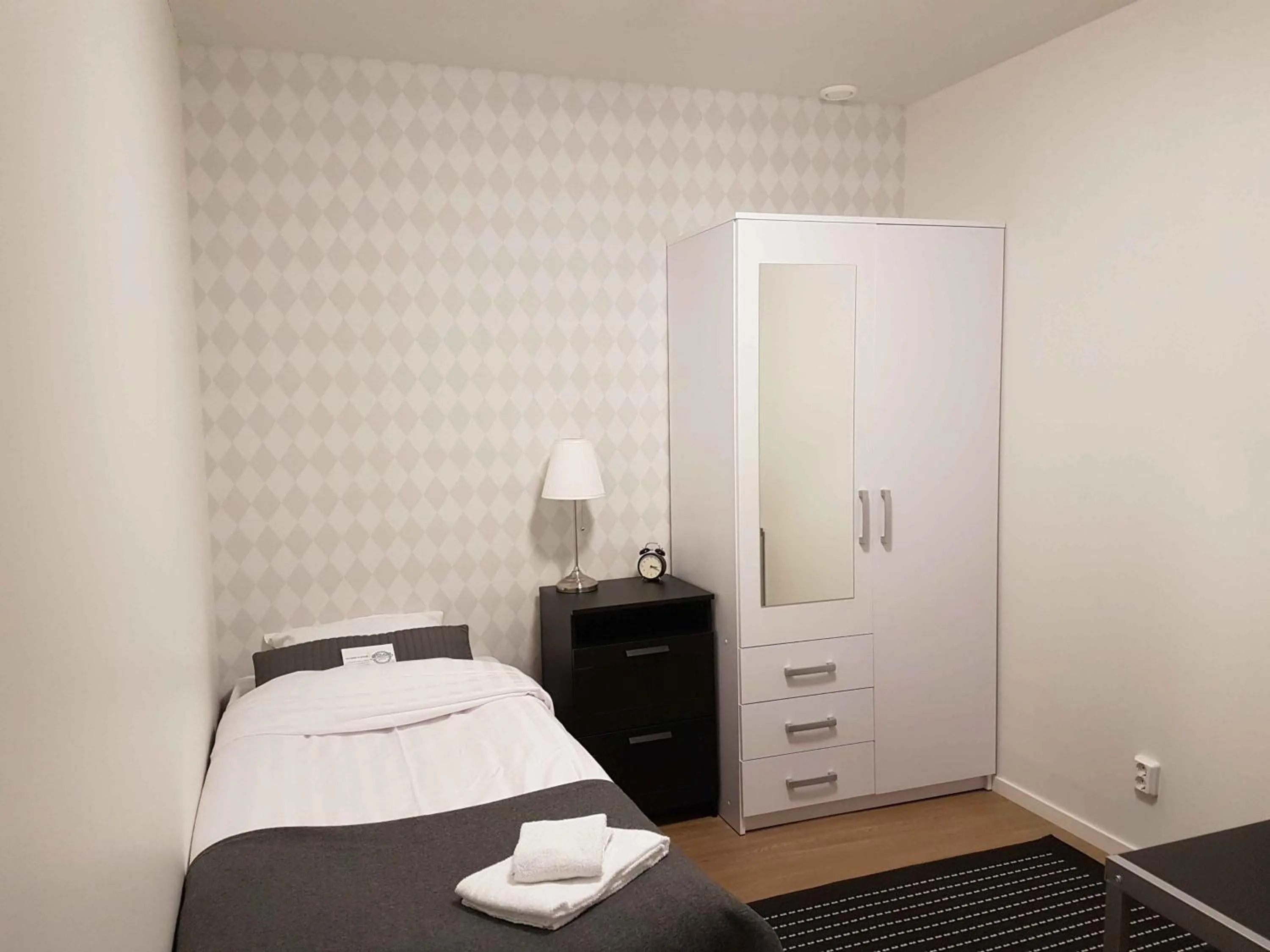 Property building, Bed in Spirans Rum och Logi