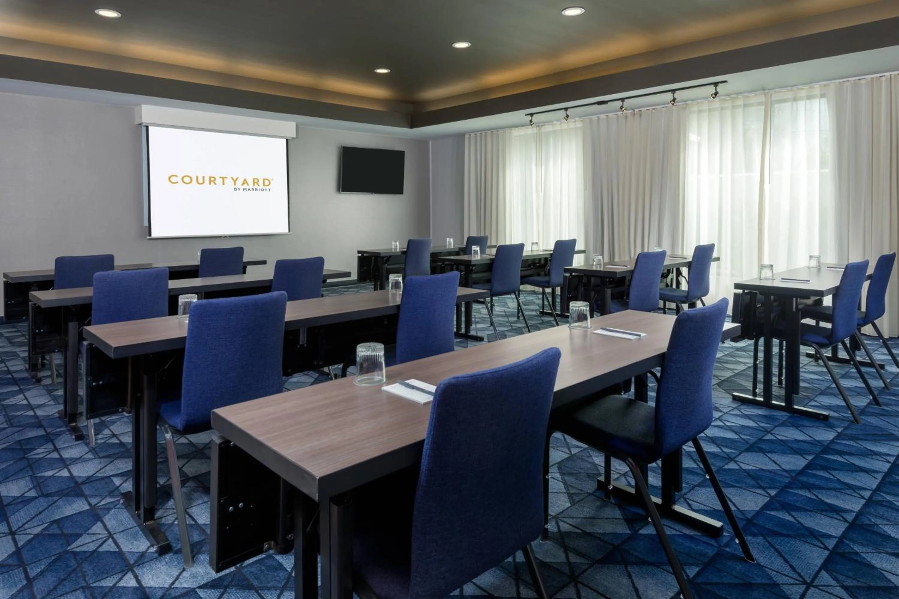 Meeting/conference room in Courtyard Tallahassee North/I-10 Capital Circle