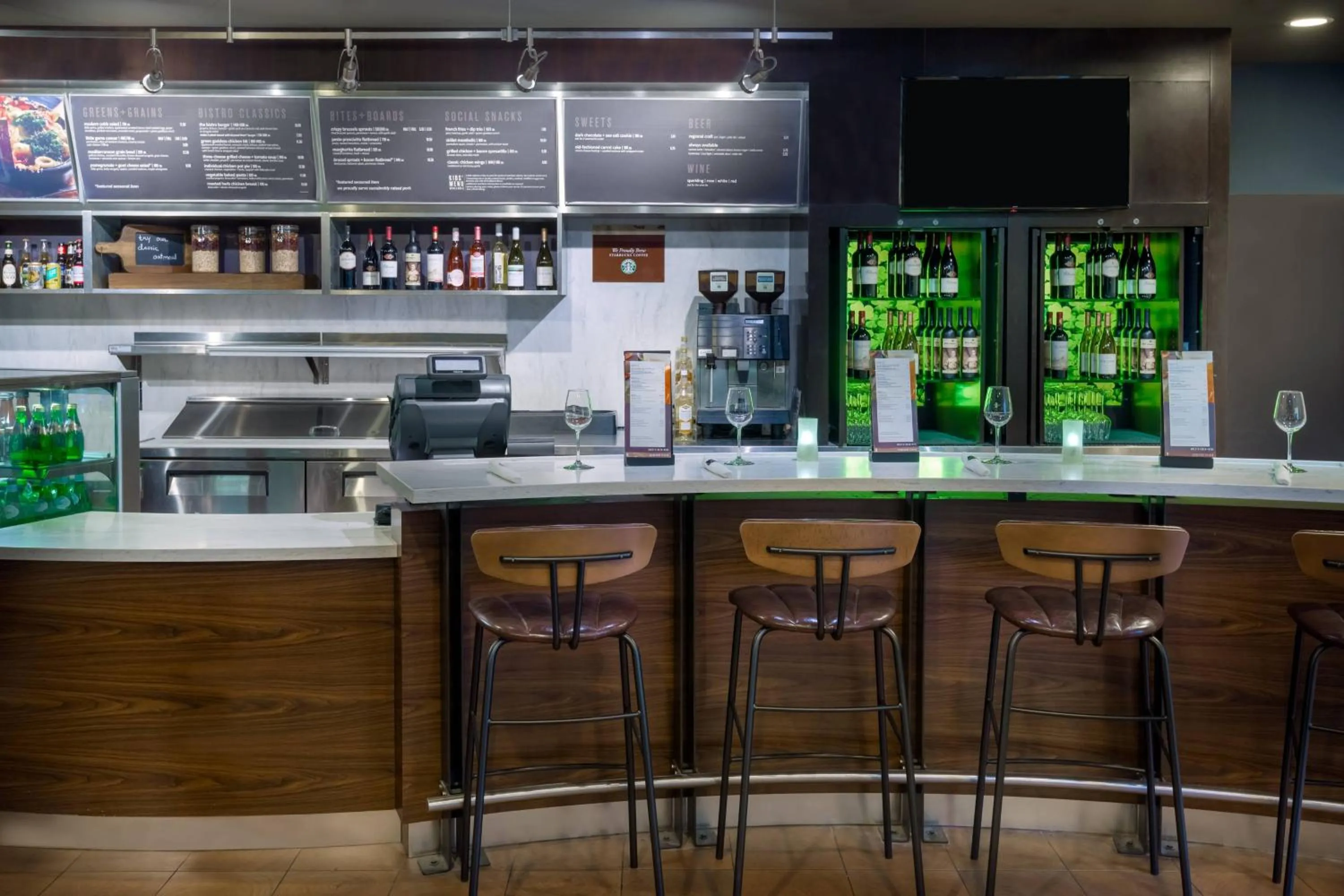 Lounge or bar in Courtyard Tallahassee North/I-10 Capital Circle