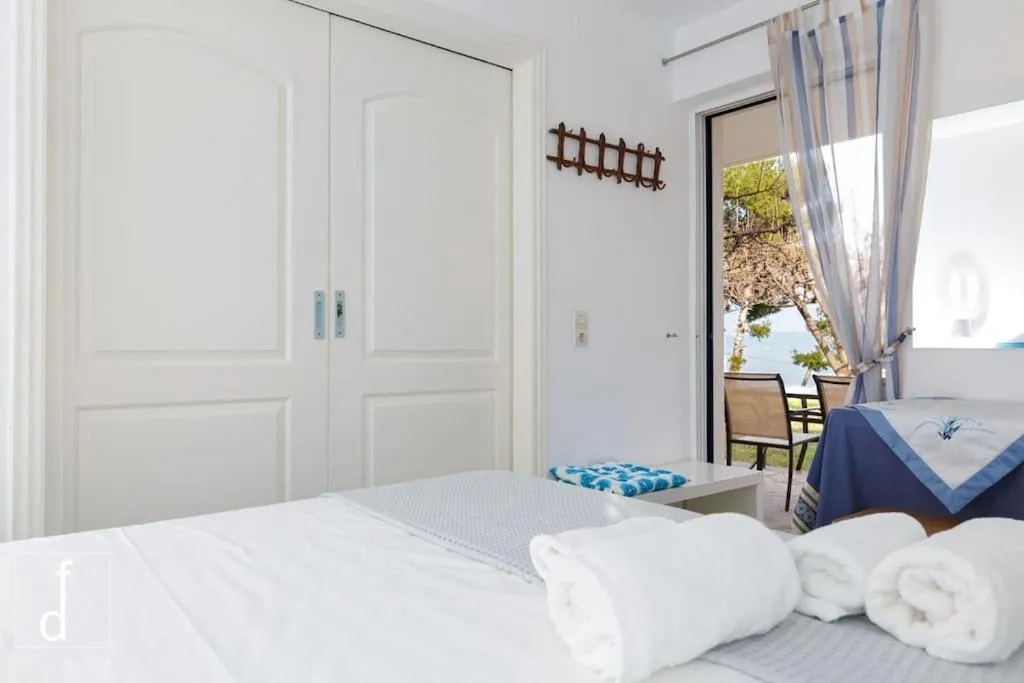 Bed in Karantou