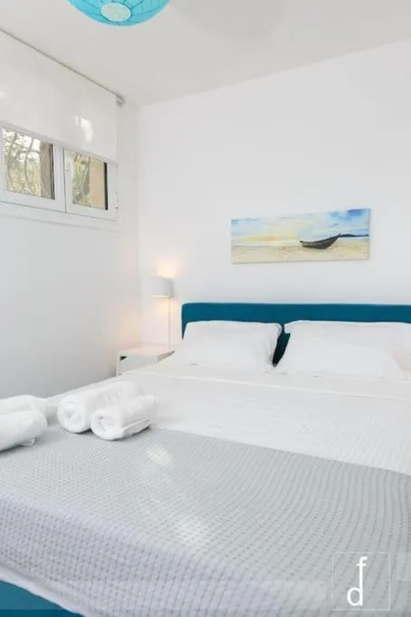 Bed in Karantou