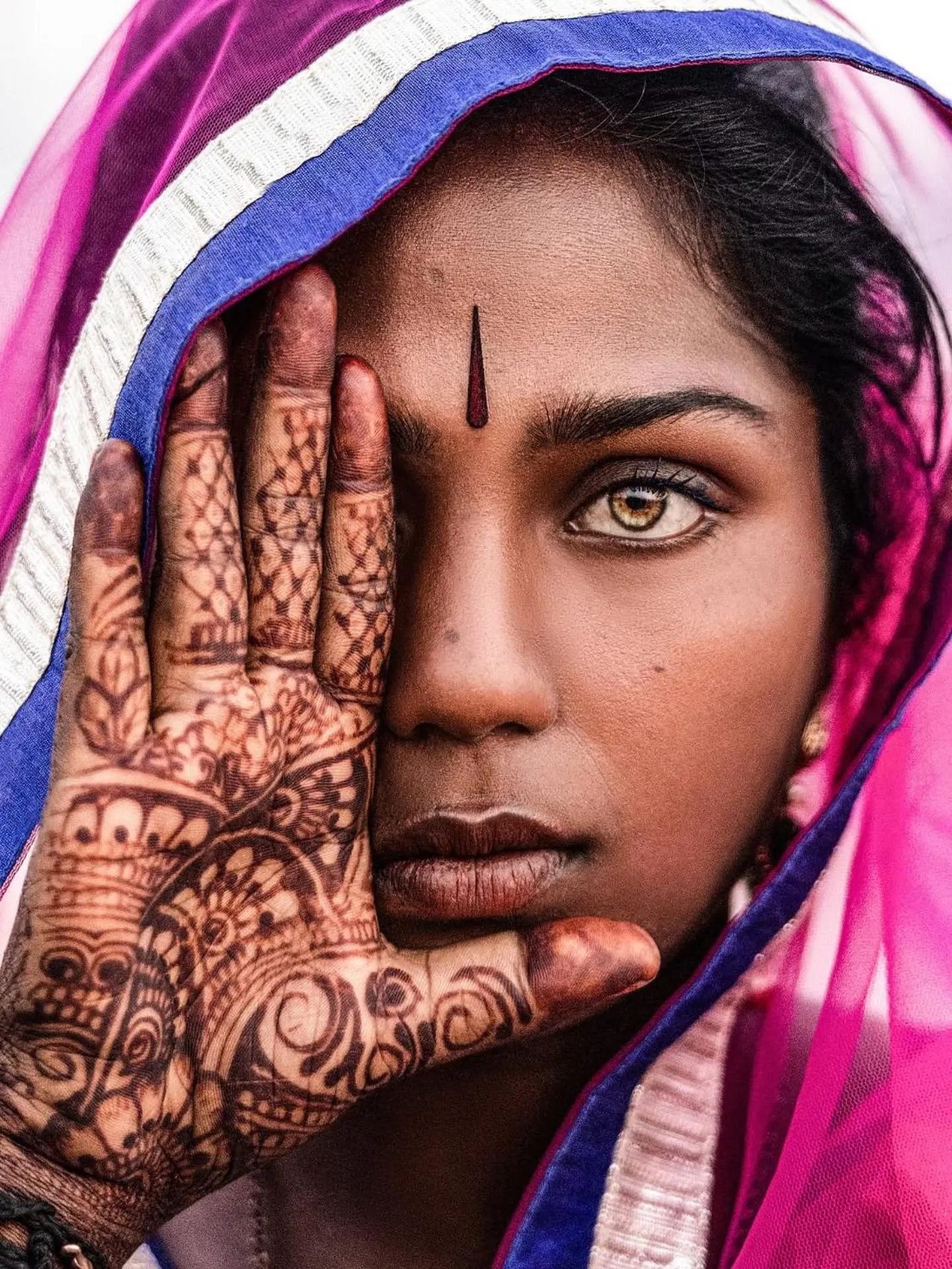 Day in Blue Eye Hostel