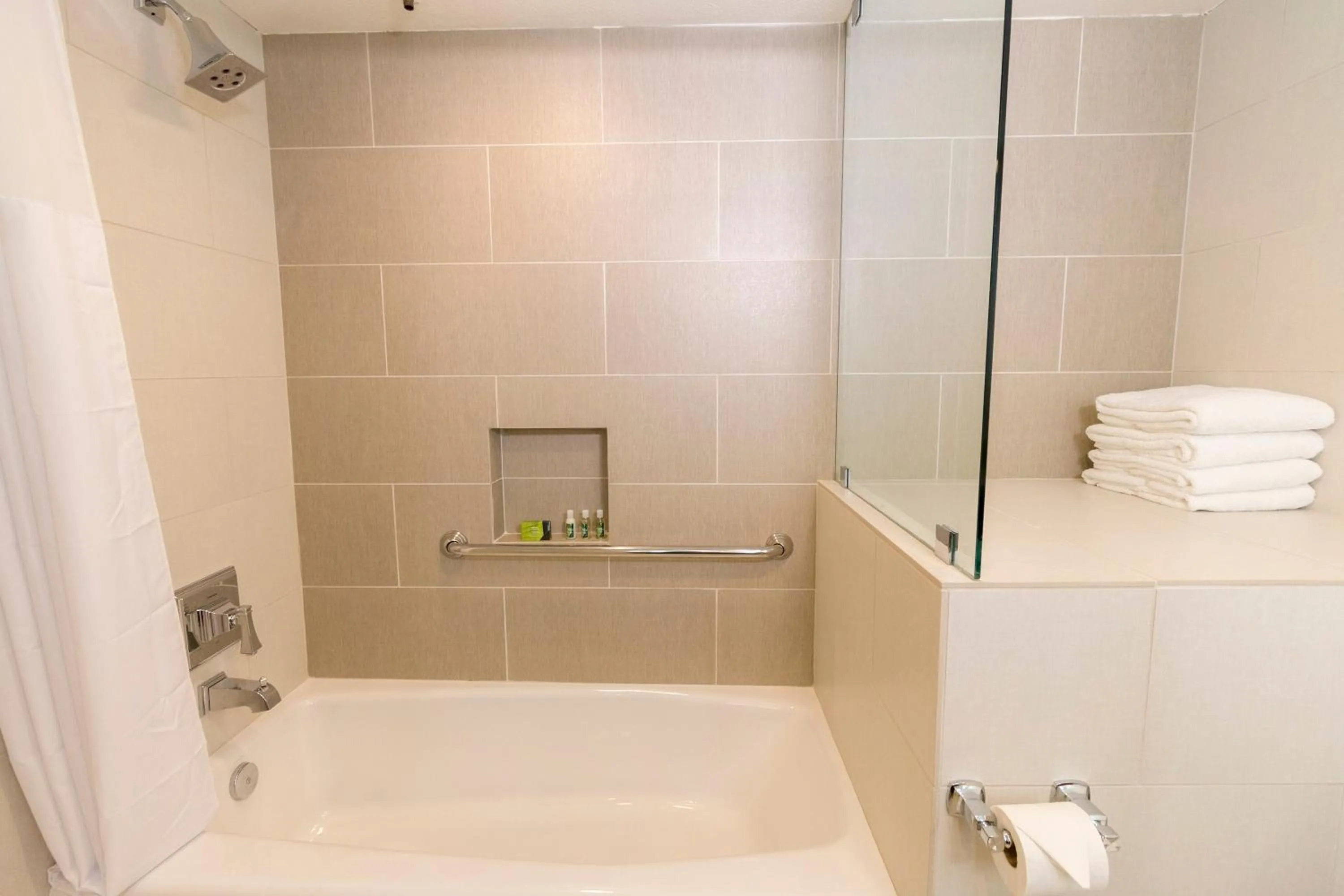 Bathroom in Carlsbad Seapointe Resort