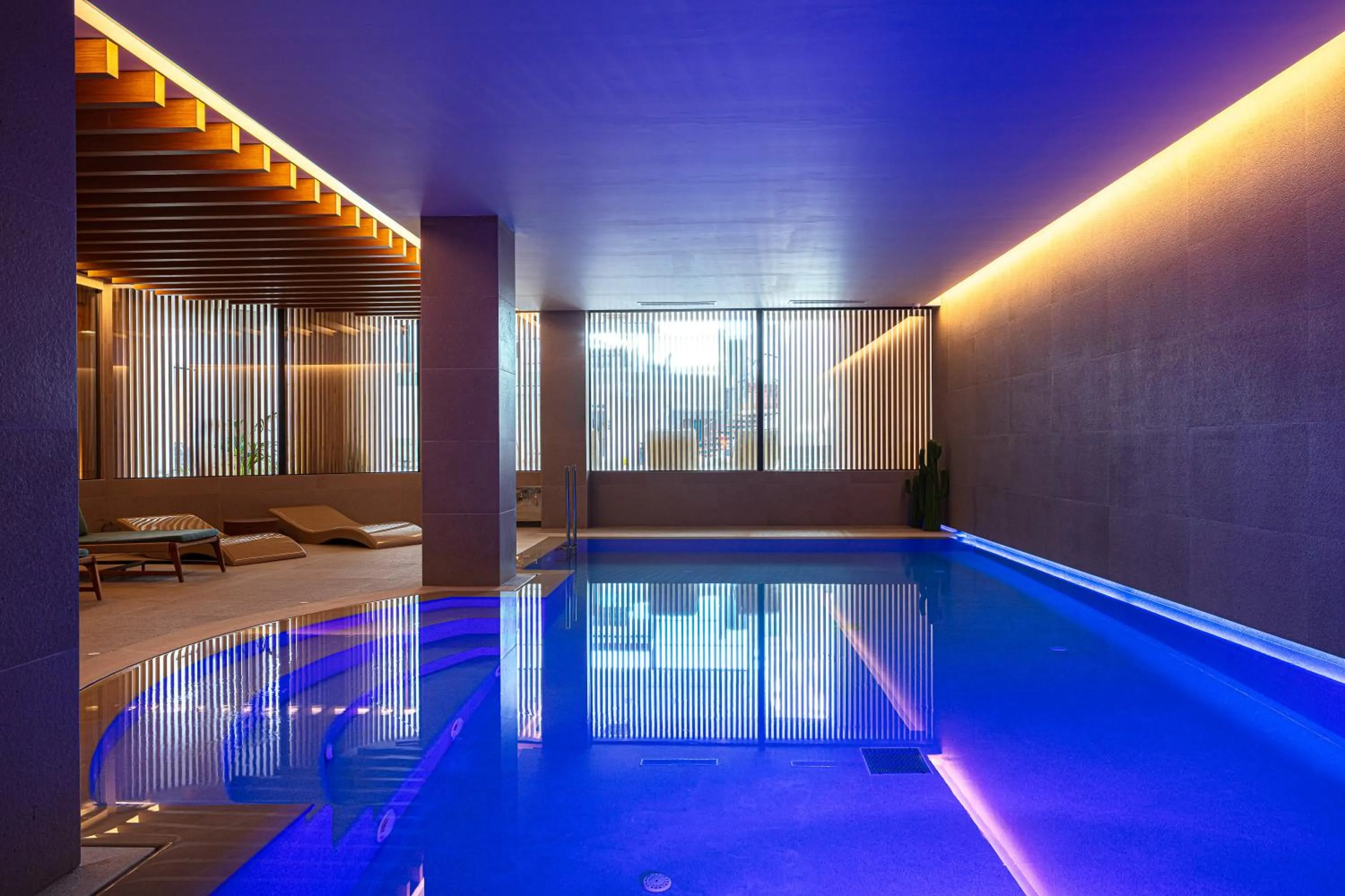 Swimming pool in Petra Mare