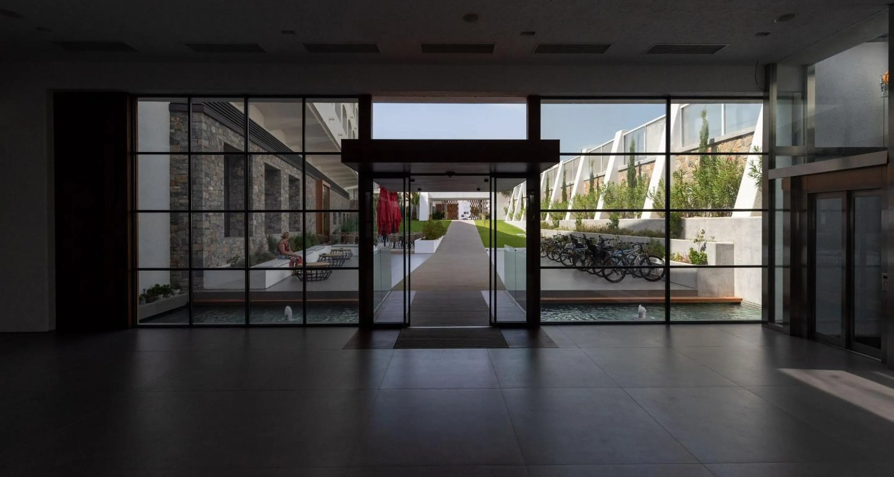 Facade/entrance in Petra Mare