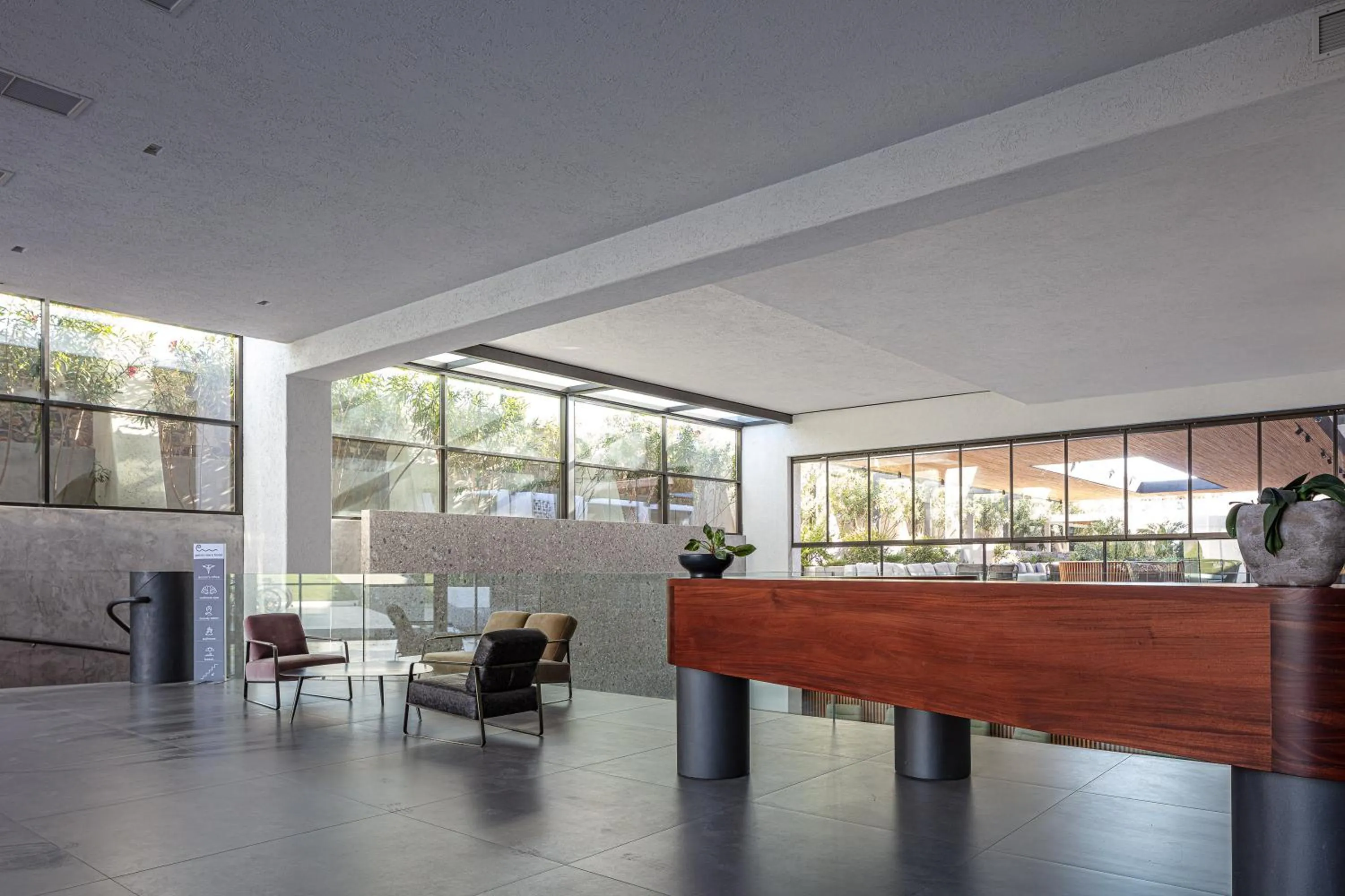 Seating area in Petra Mare