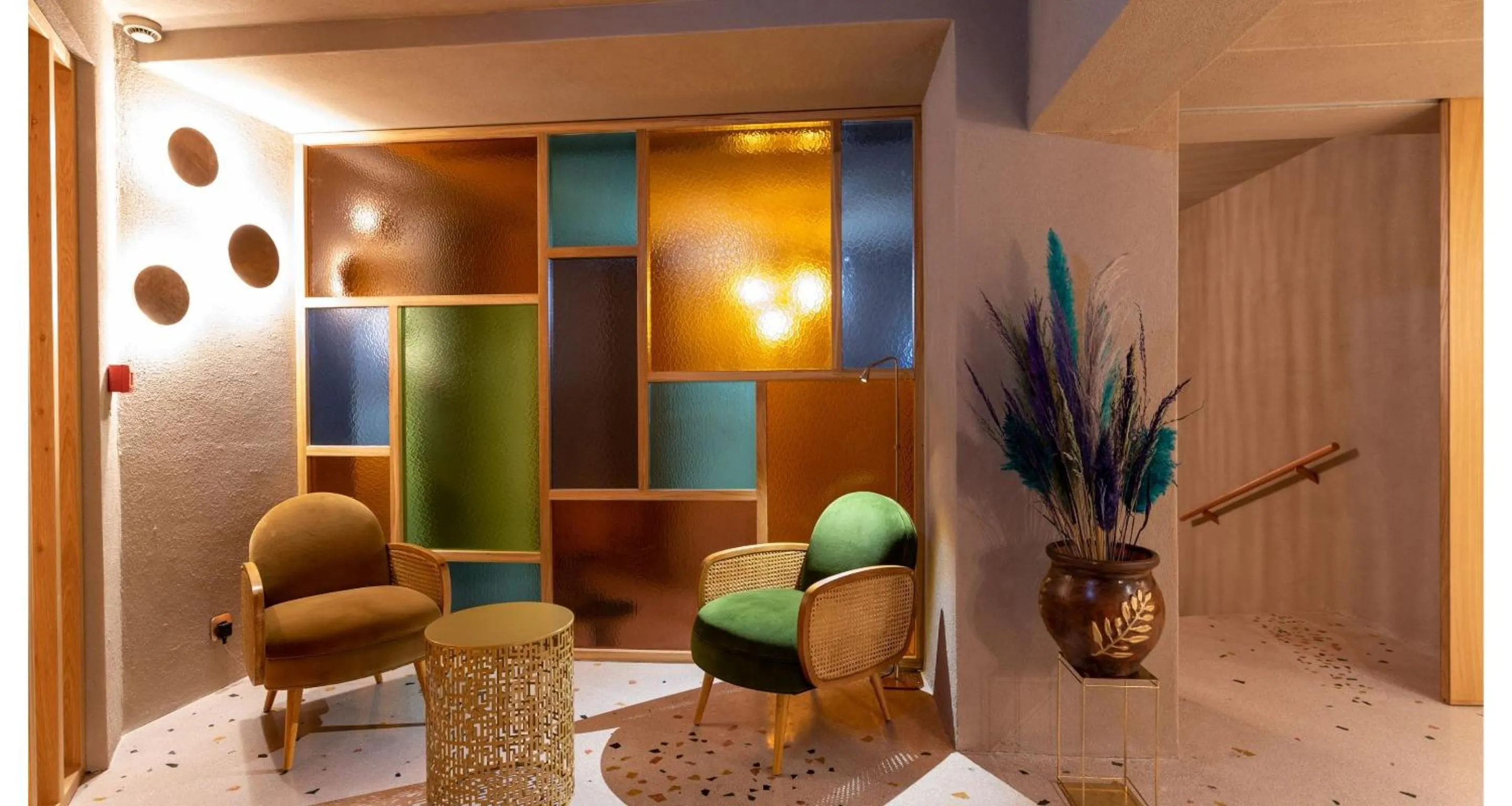 Seating area in Petra Mare