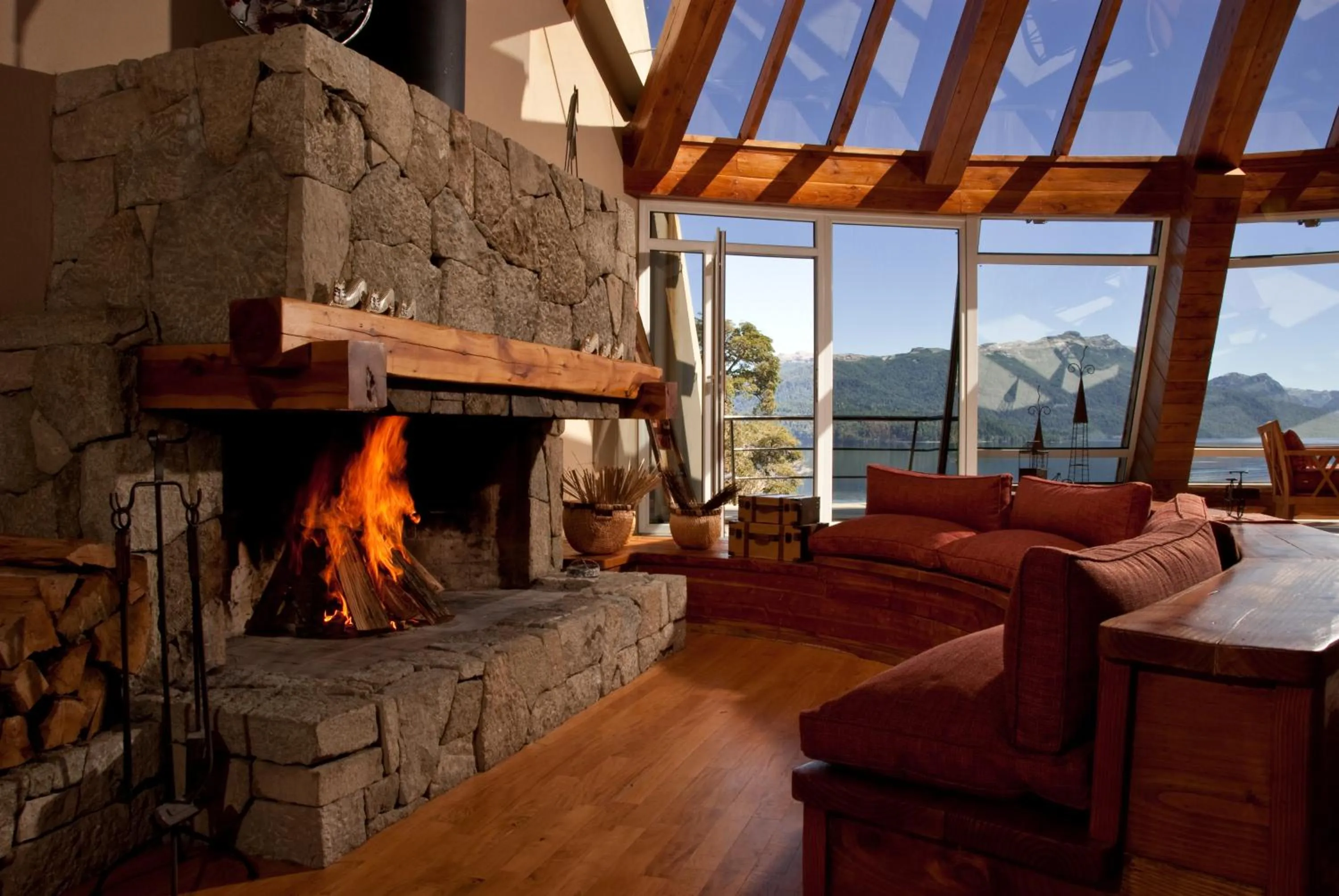 Communal lounge/ TV room in Sol Arrayan Hotel & Spa