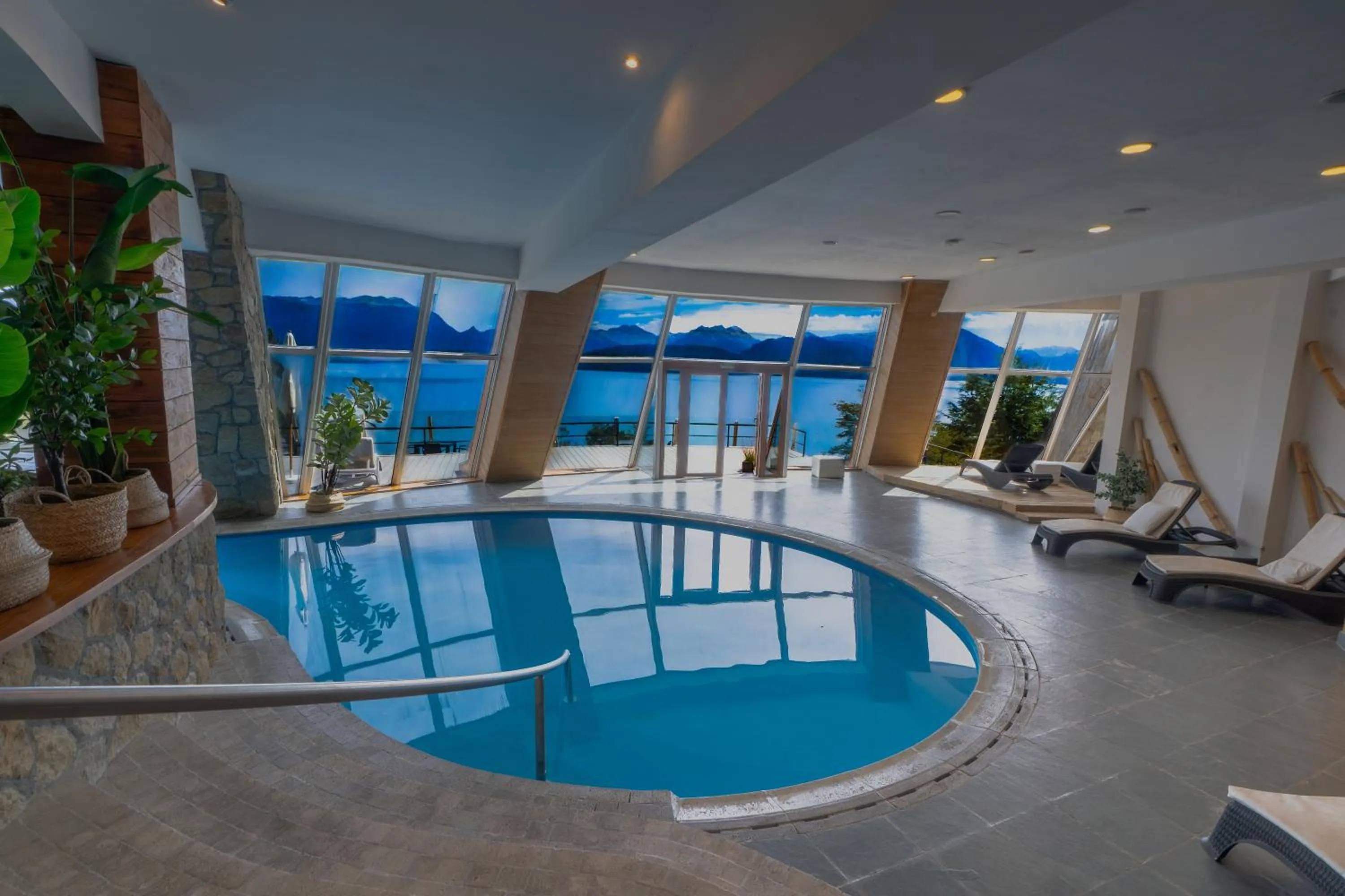 Swimming pool in Sol Arrayan Hotel & Spa
