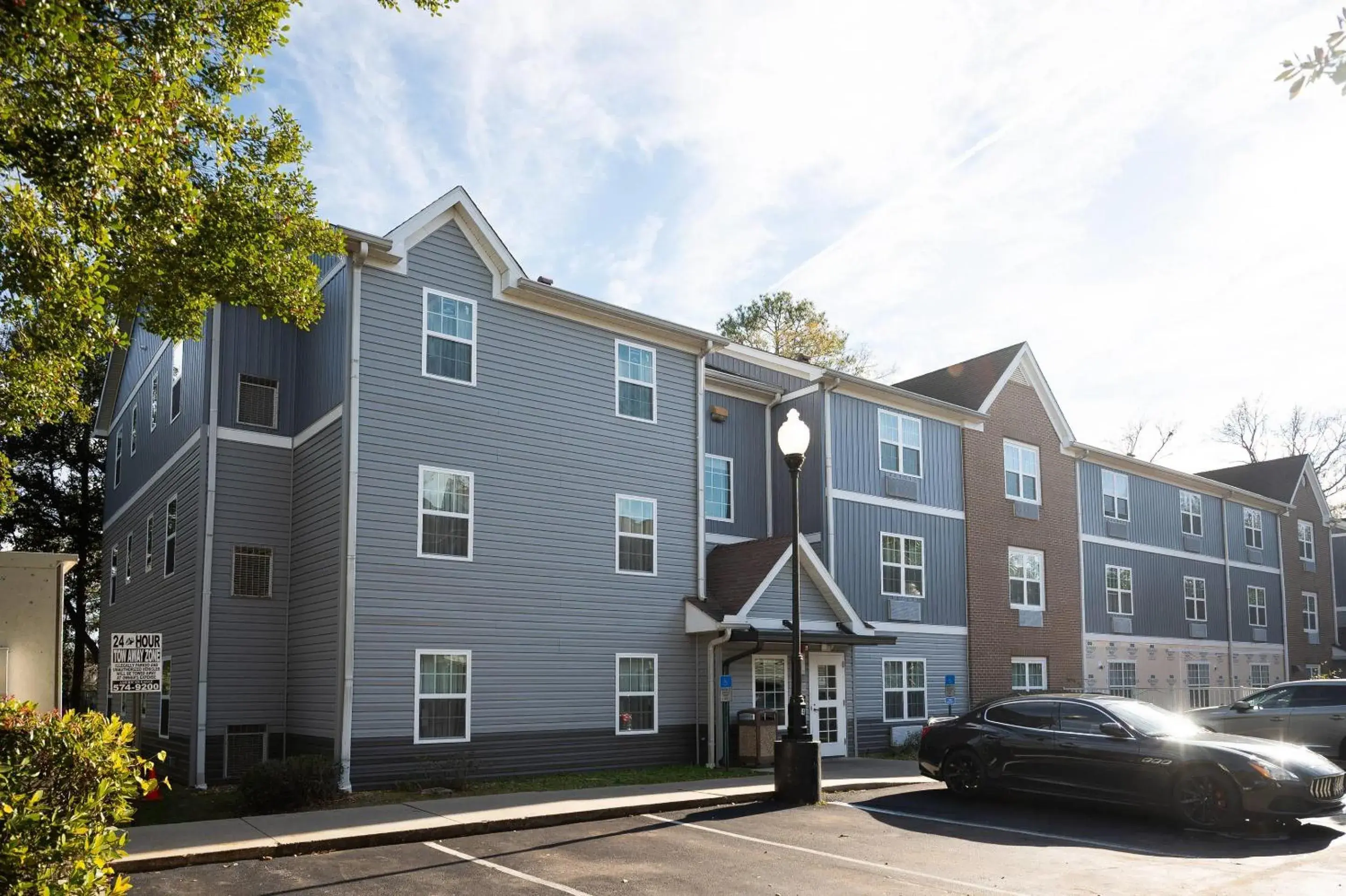 Property building in Alluxsuites at 1876, an Ascend Collection Hotel Property building in Alluxsuites at 1876, an Ascend Collection Hotel